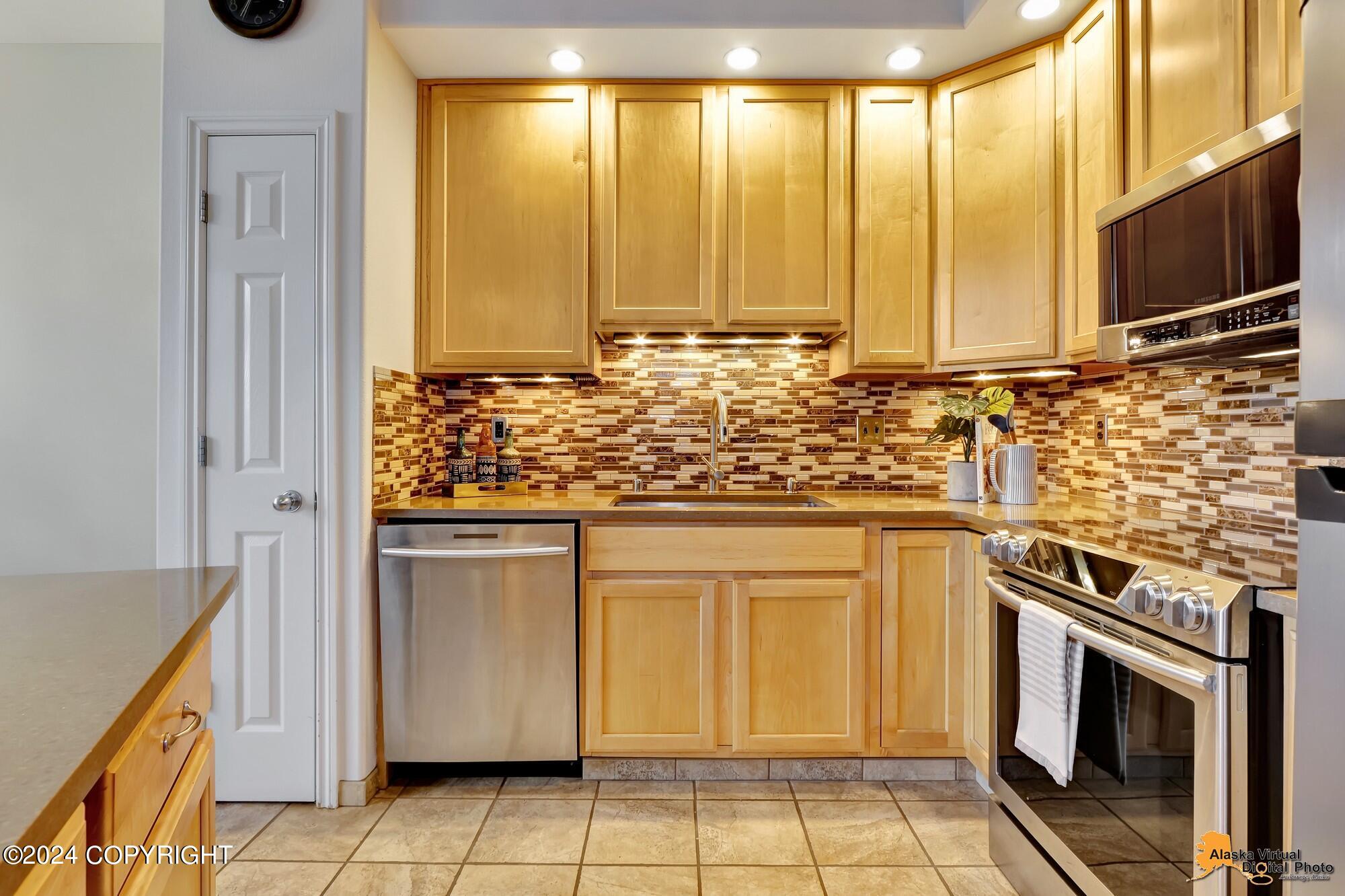 11239 Daryl Avenue # 3