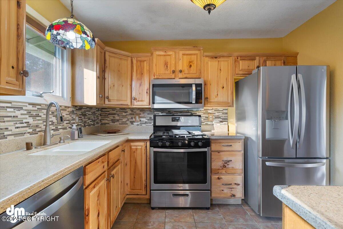 7160 Dawn Drive