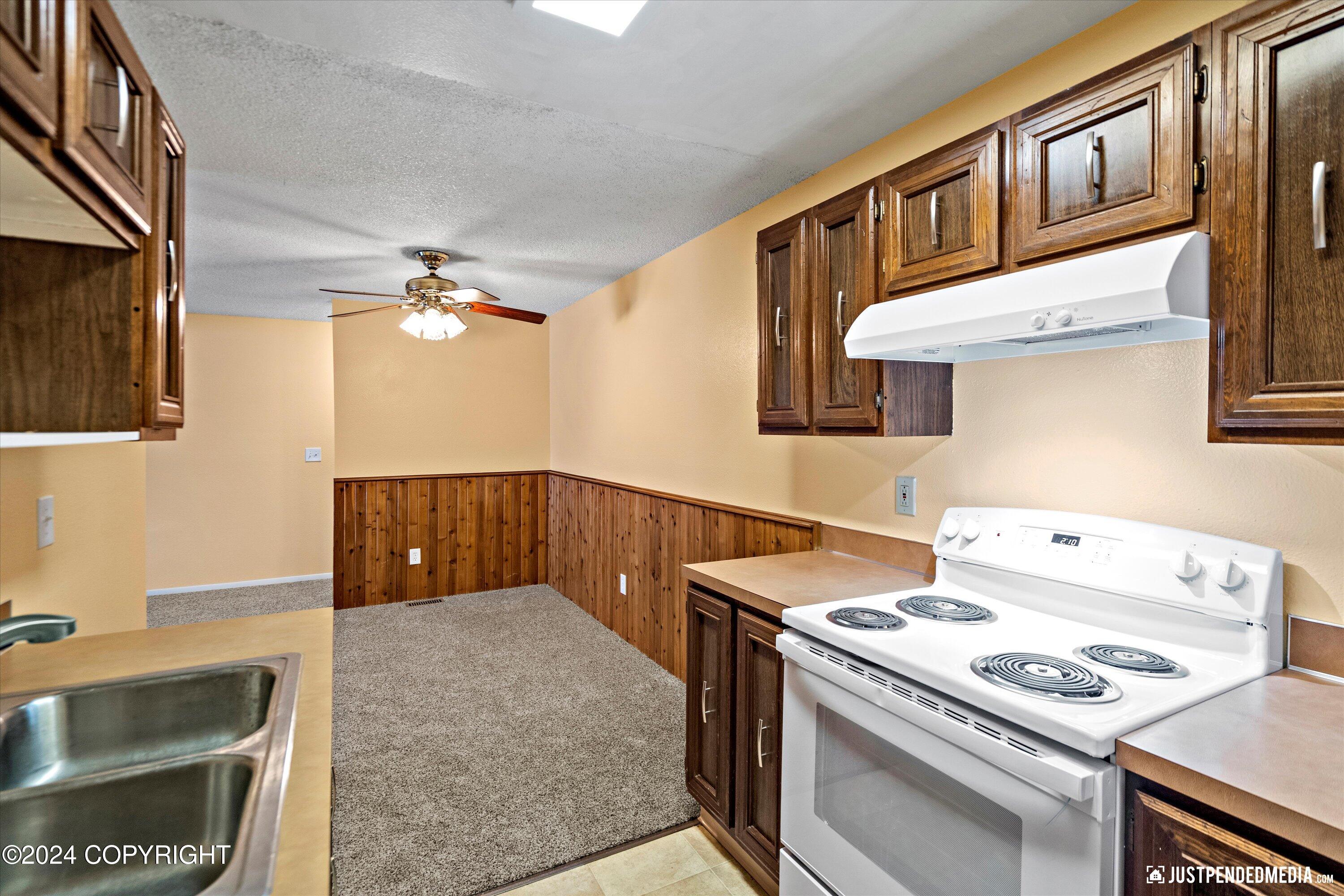 2200 Minerva Way # B4