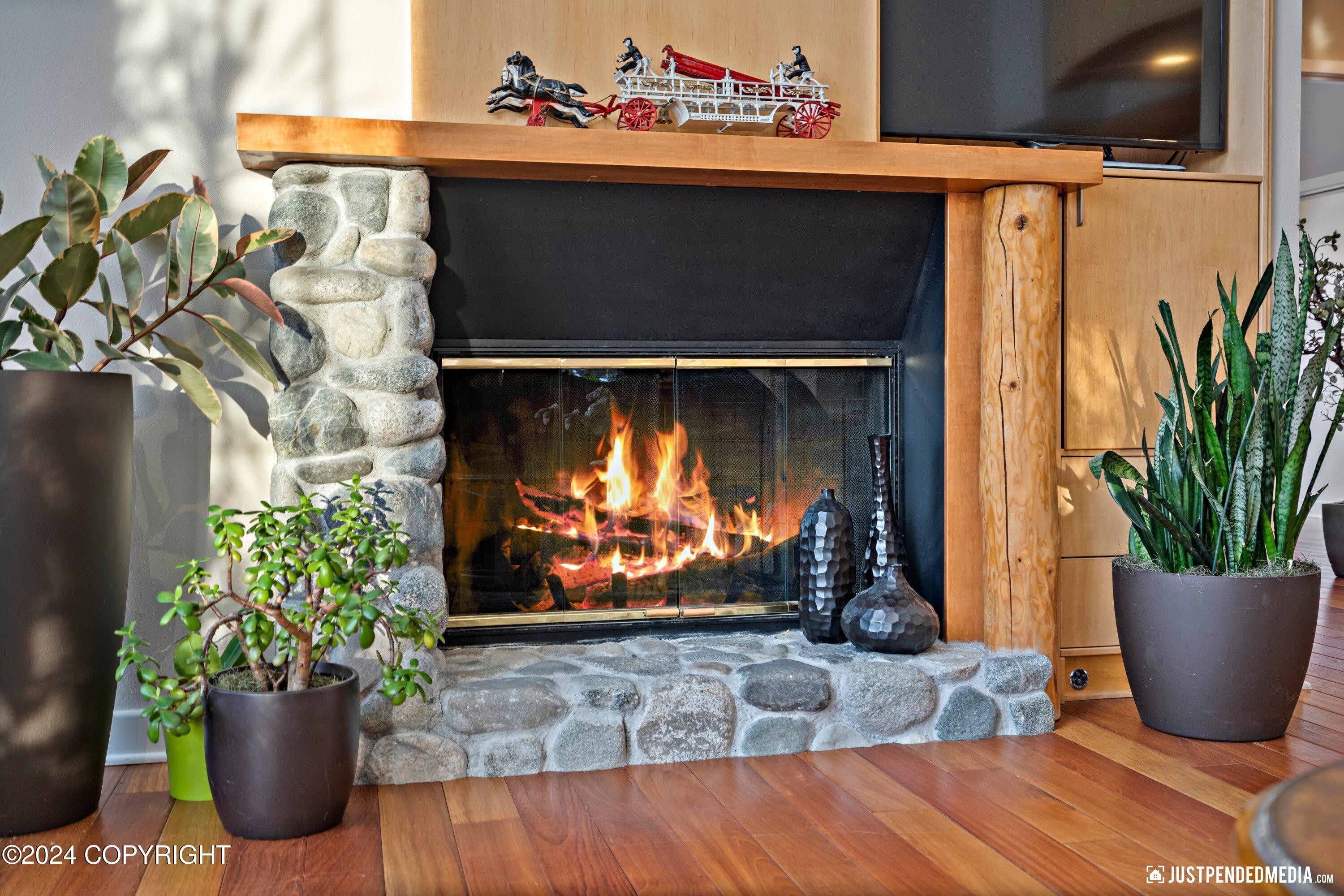 11744 Hillside Drive