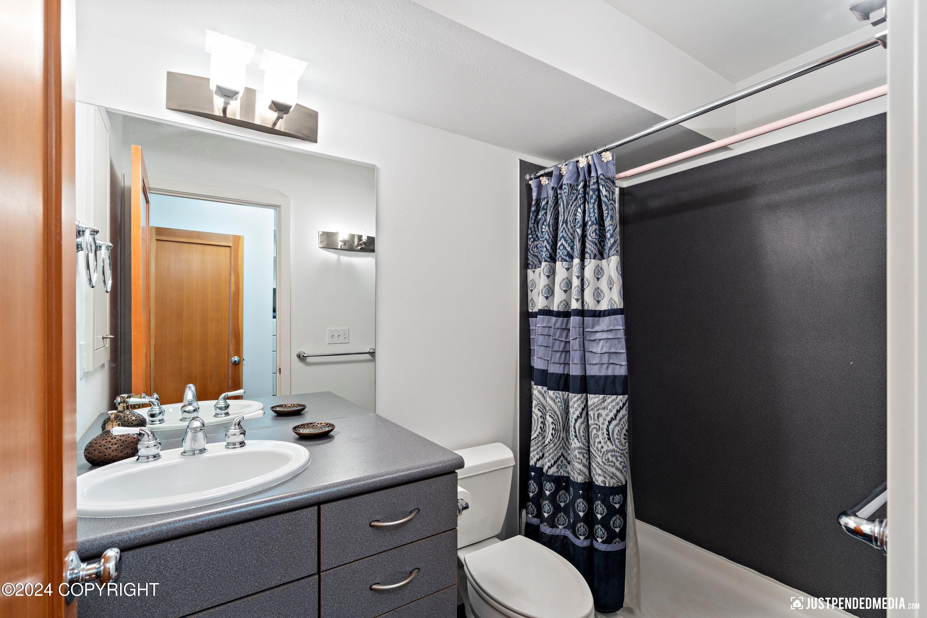 11744 Hillside Drive