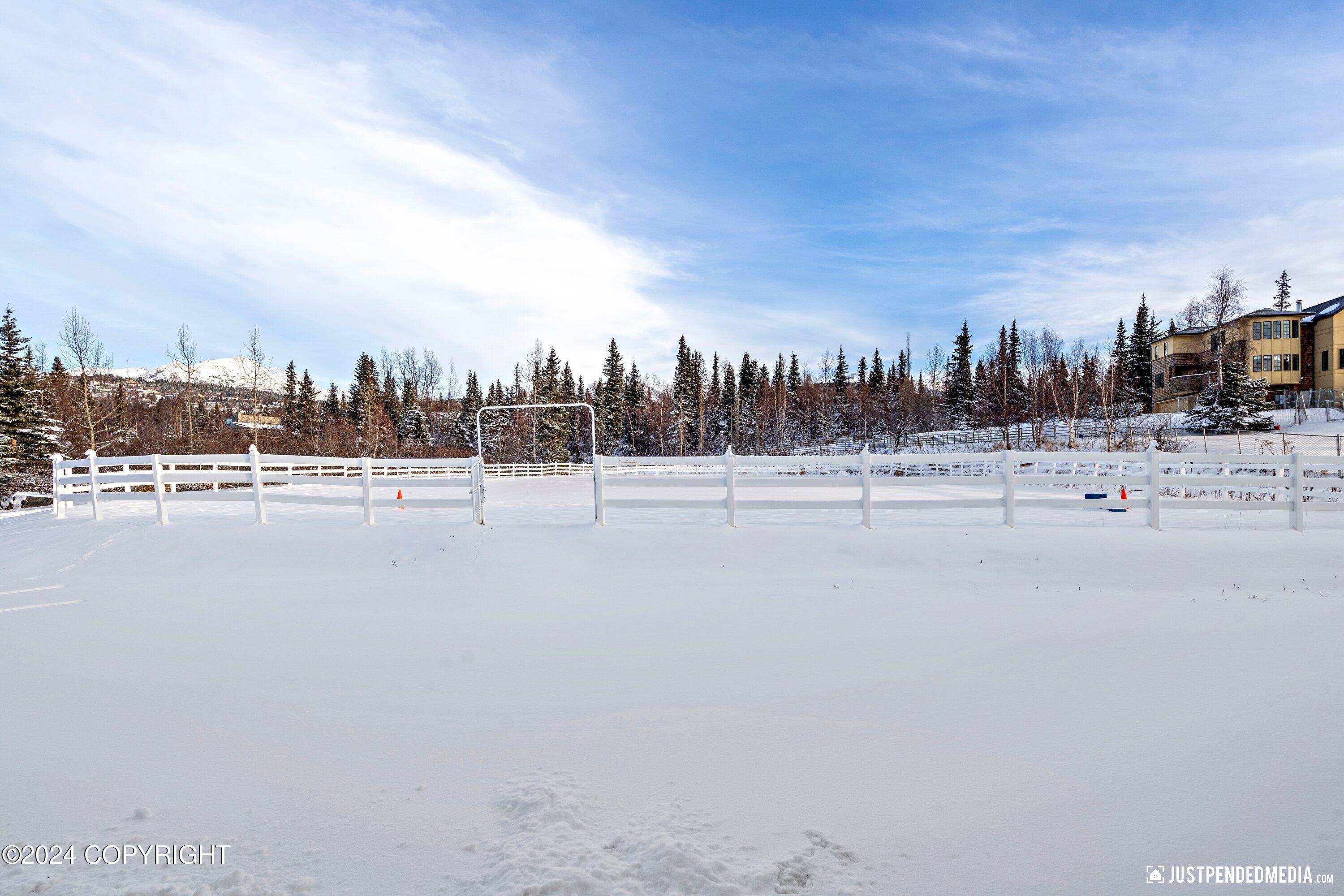 11744 Hillside Drive