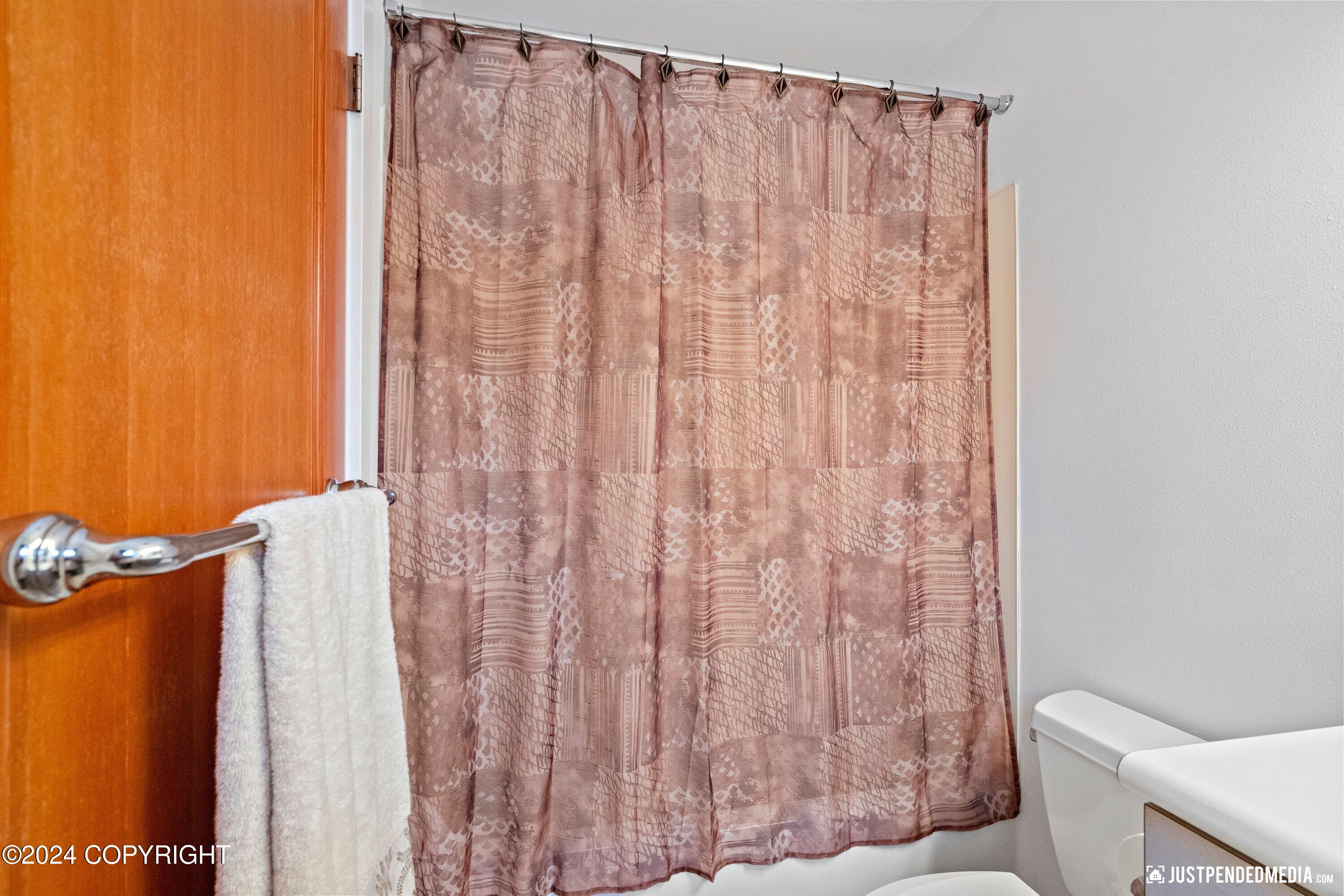 11744 Hillside Drive