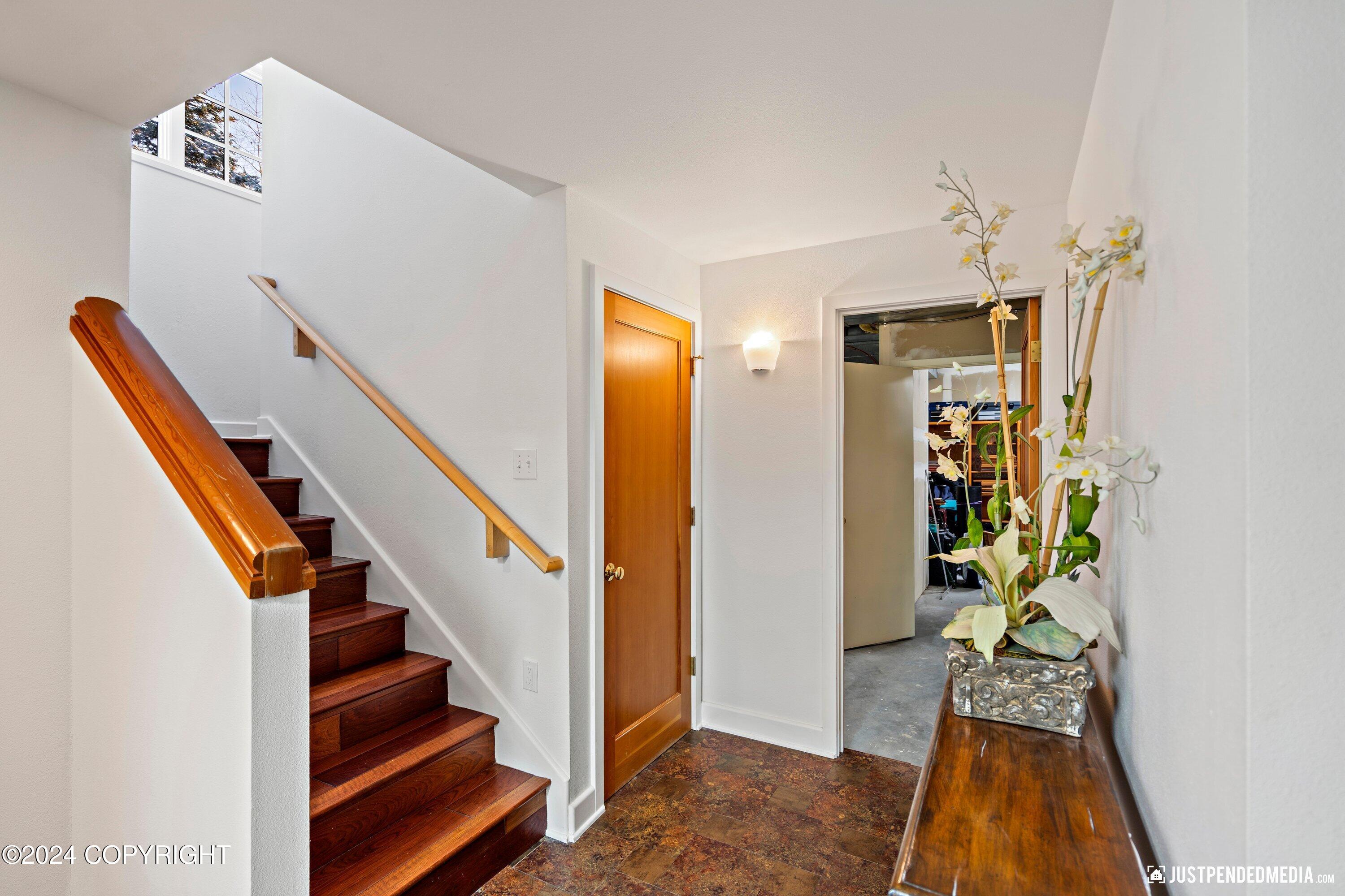 11744 Hillside Drive