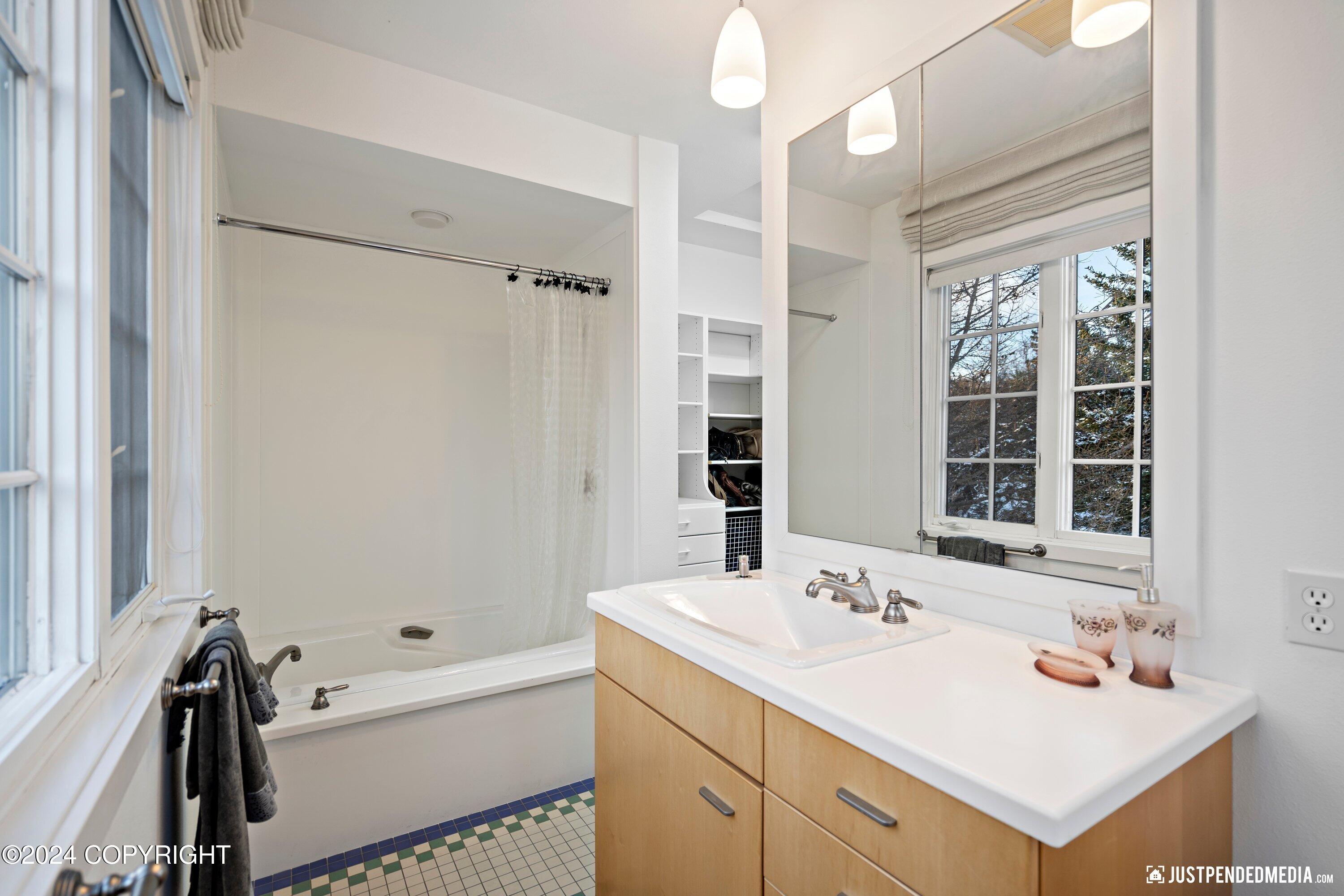 11744 Hillside Drive