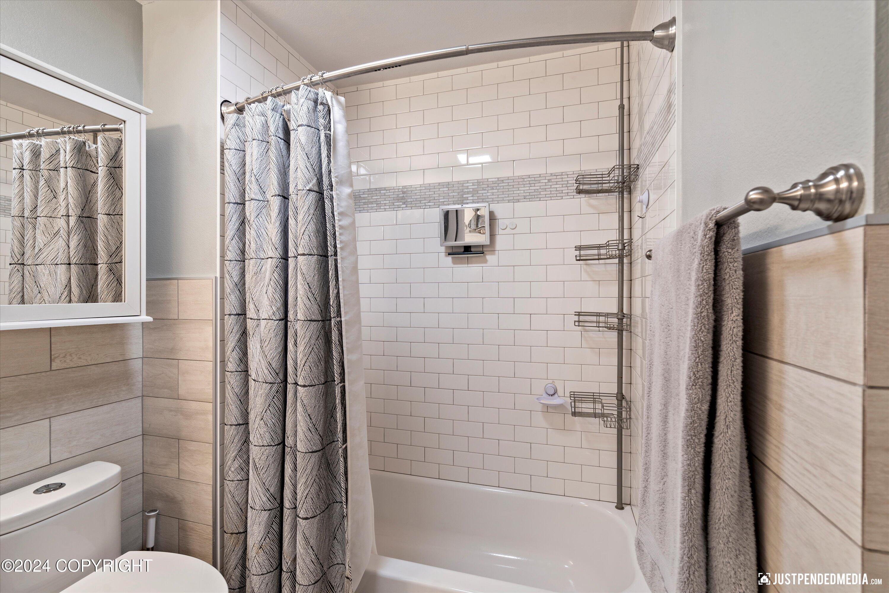 1931 Commodore Drive