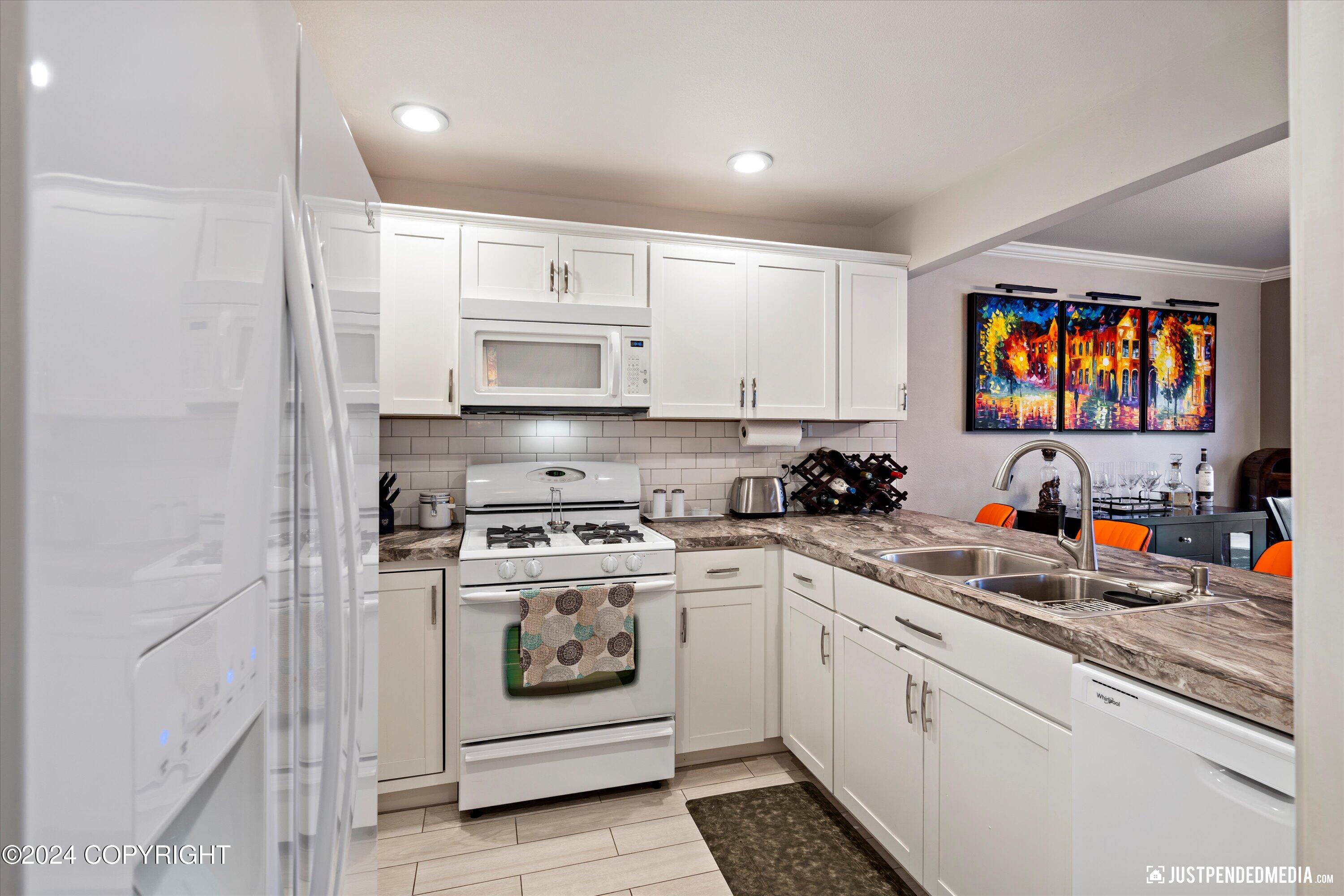 1931 Commodore Drive