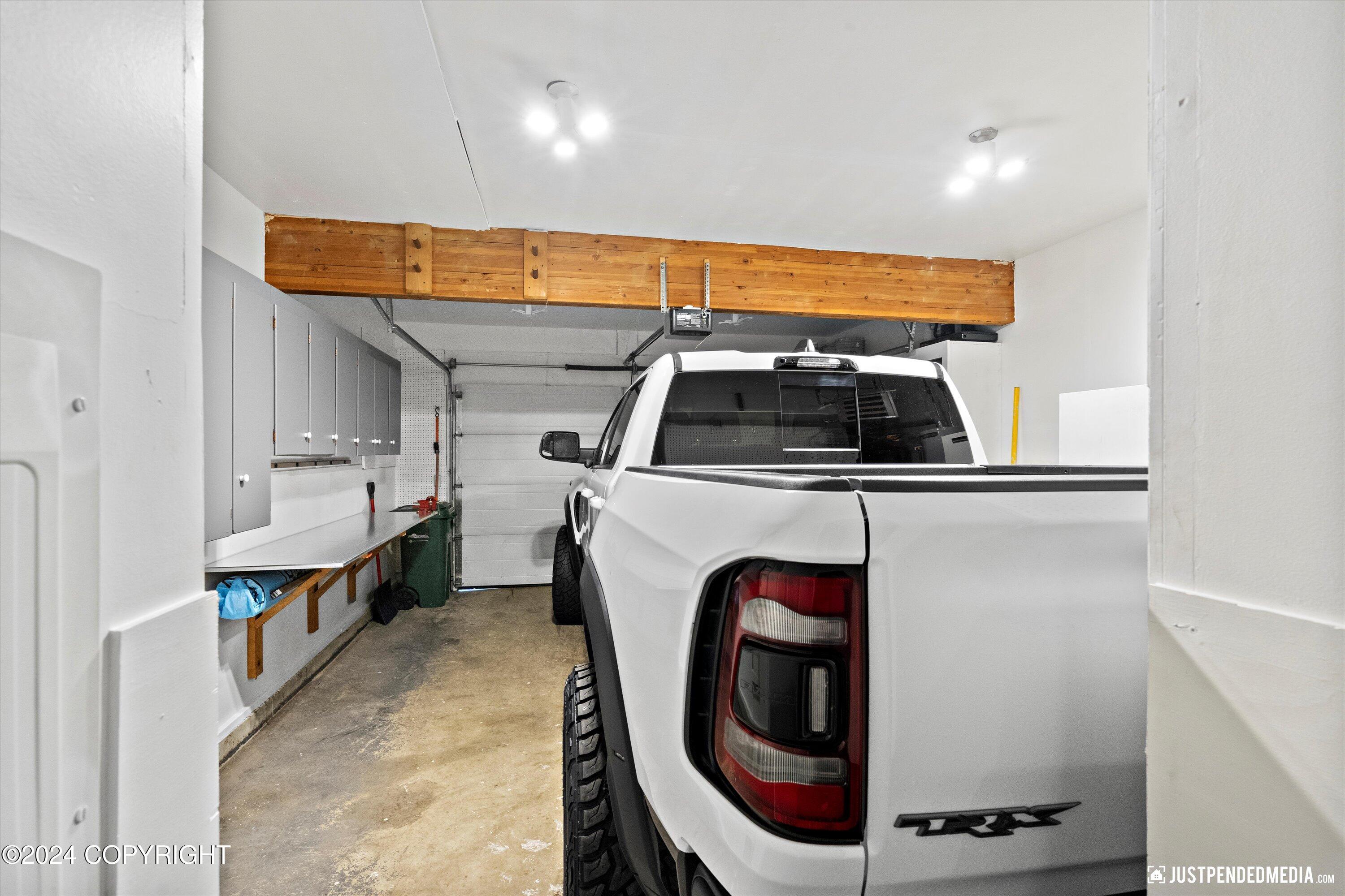 1931 Commodore Drive