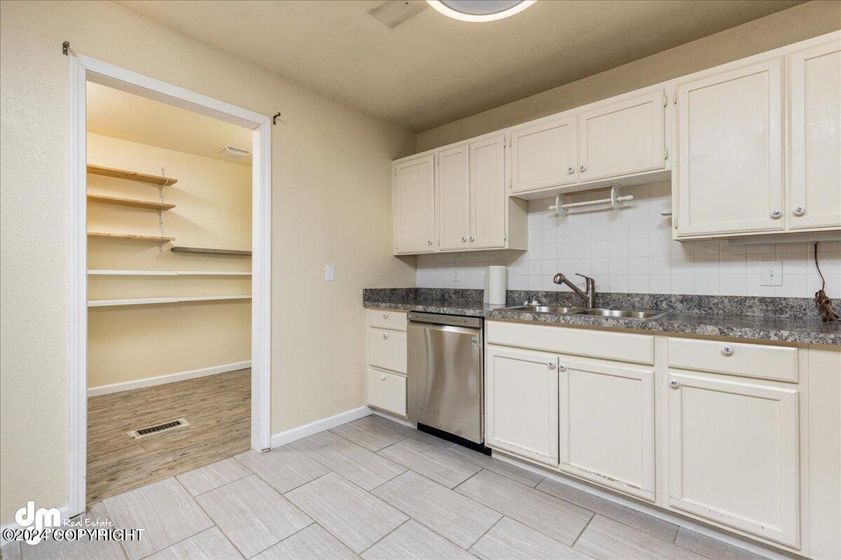 3711 Beeman Circle