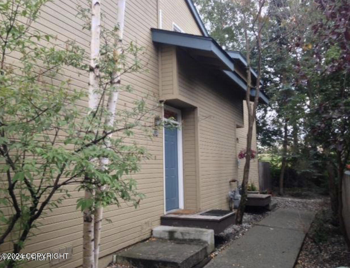 6410 E Northern Lights Boulevard # 6L