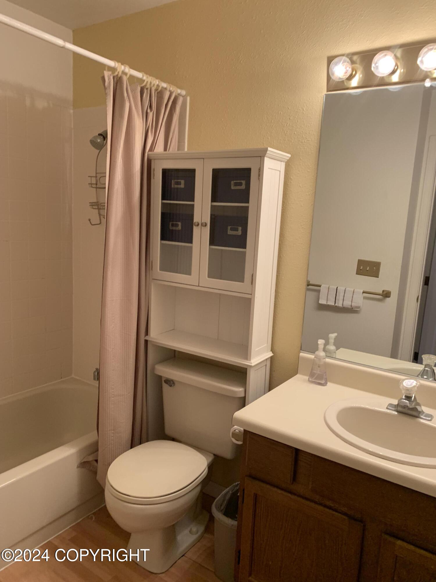 6410 E Northern Lights Boulevard # 6L