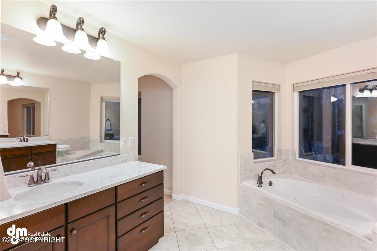 10517 Vancouver Circle