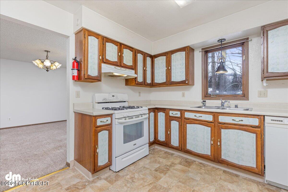 3441 Evergreen Street