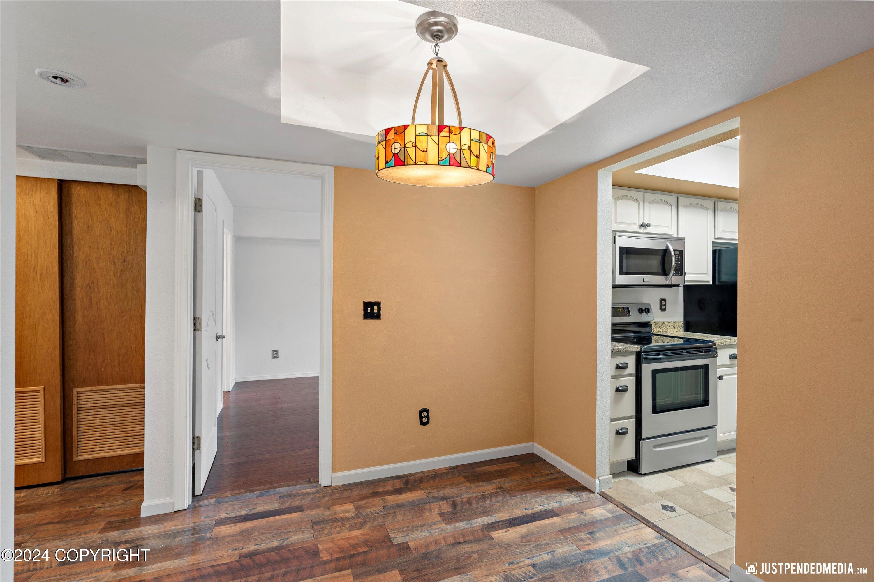 7250 Huntsmen Circle # B