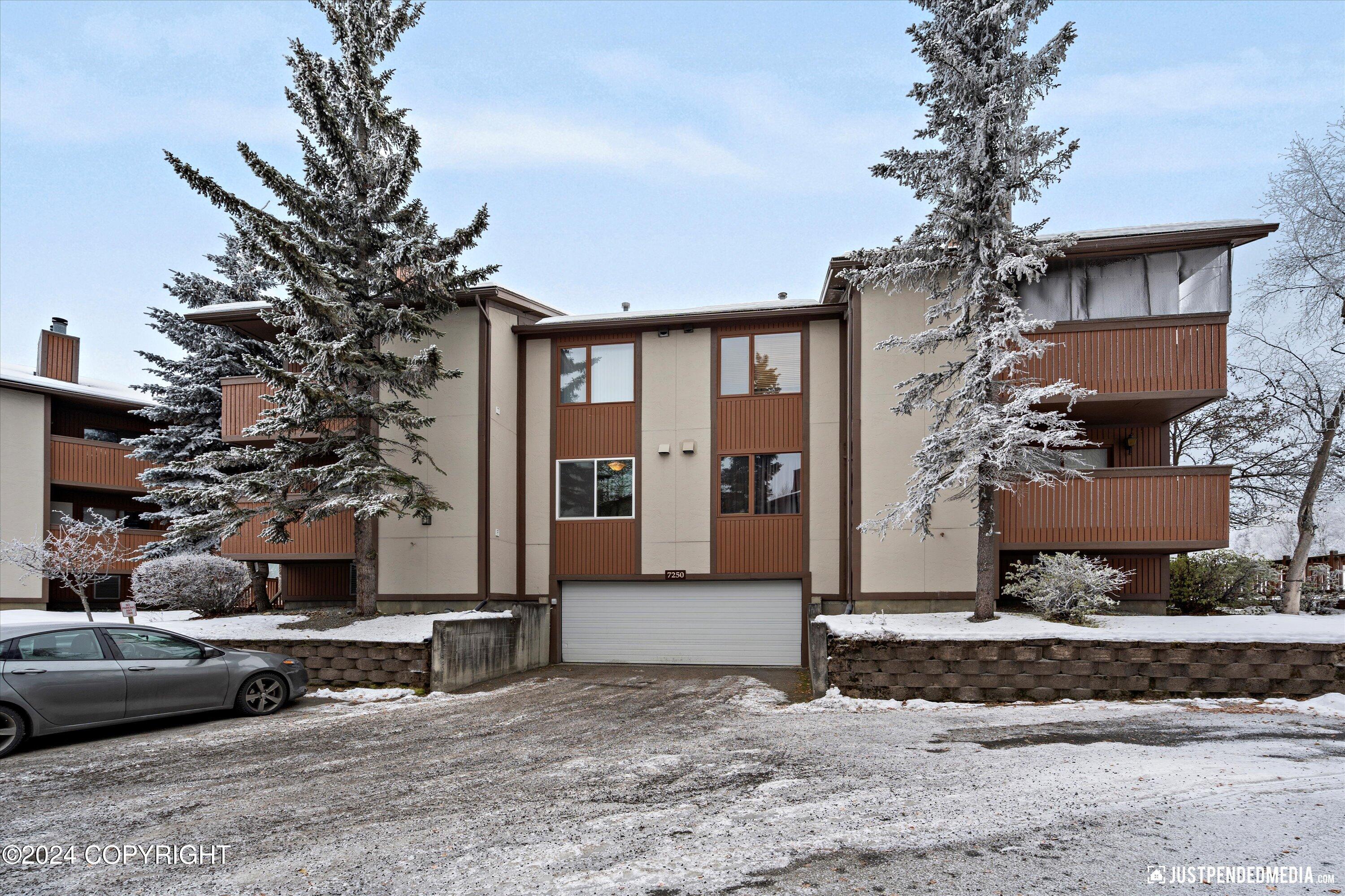 7250 Huntsmen Circle # B