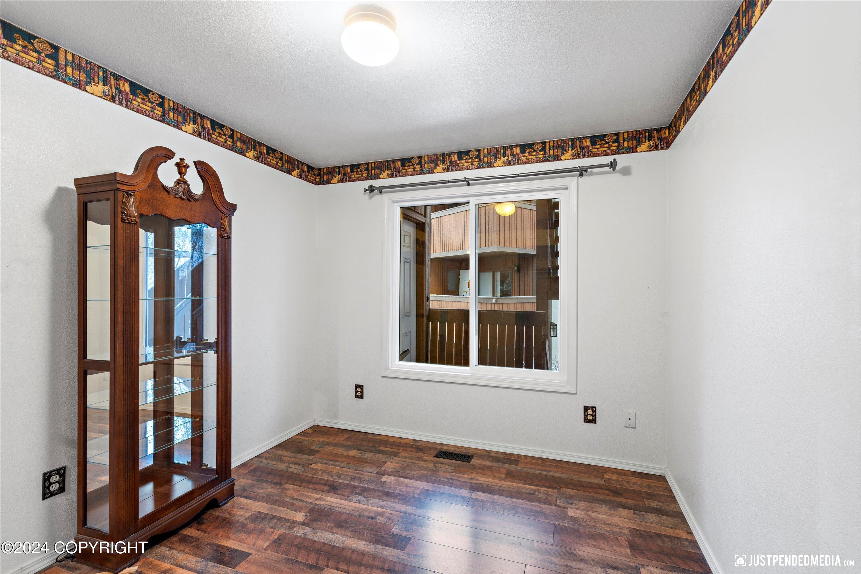 7250 Huntsmen Circle # B