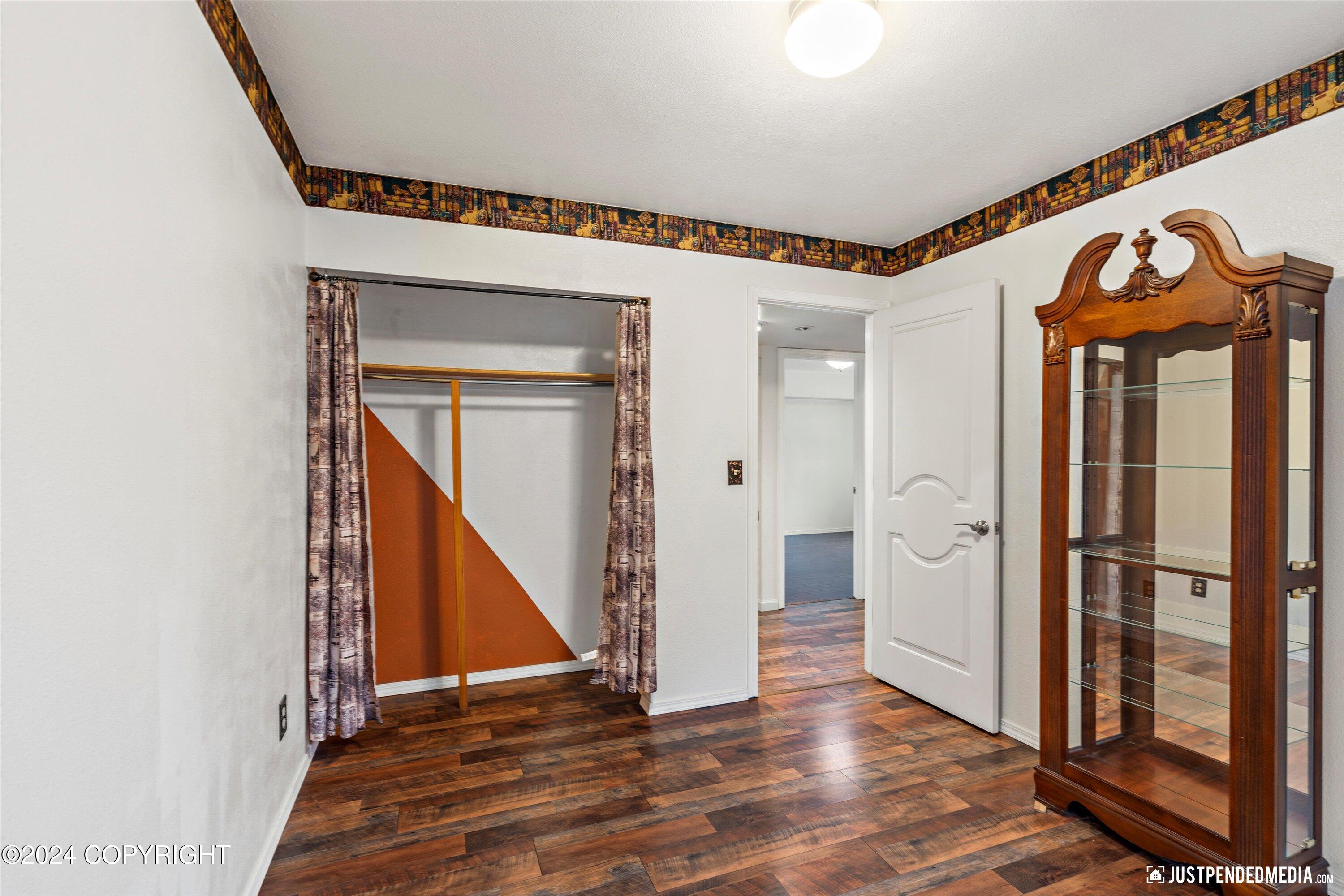 7250 Huntsmen Circle # B