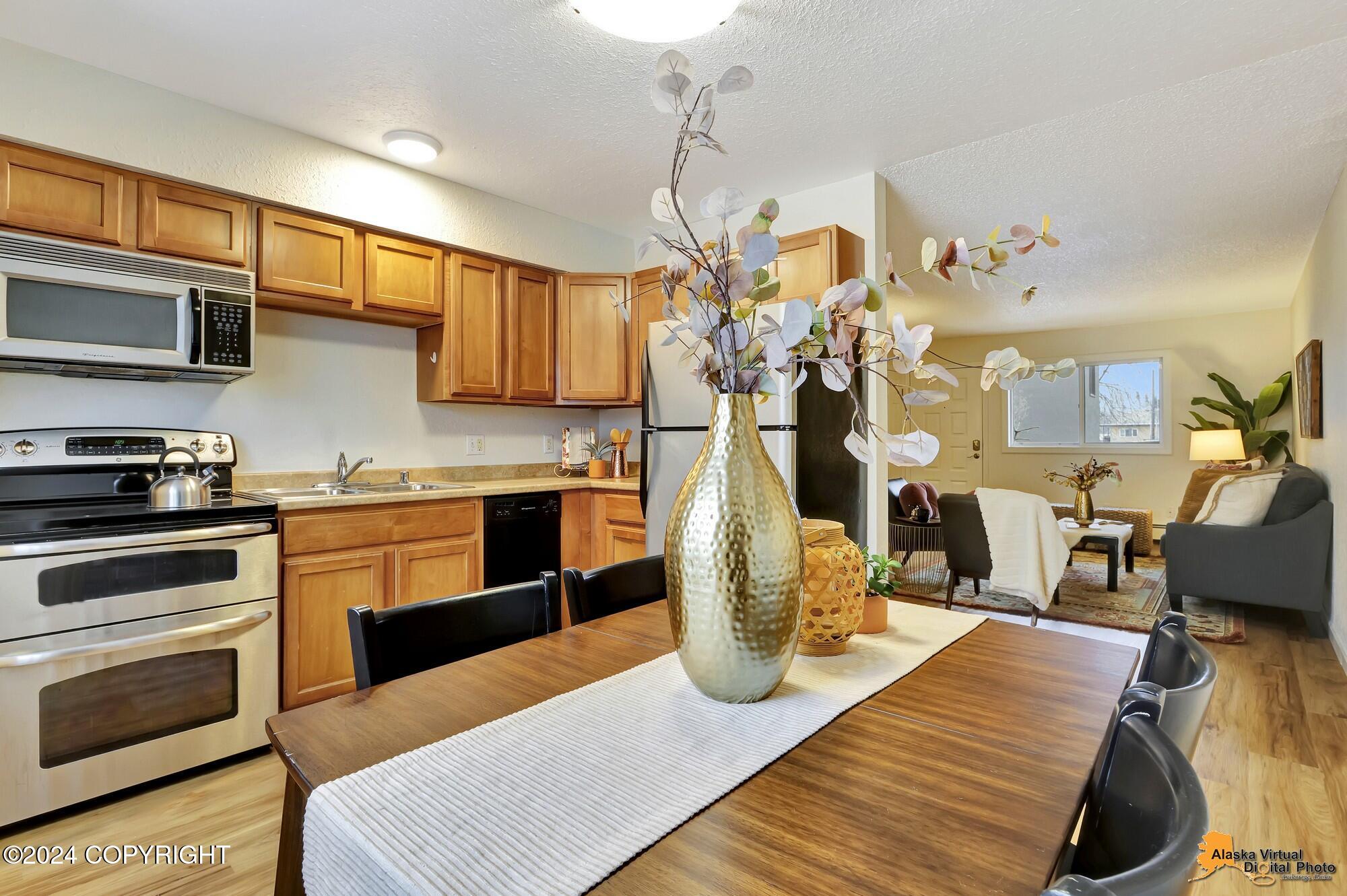 501 E 13th Avenue # 16 Unit: #16