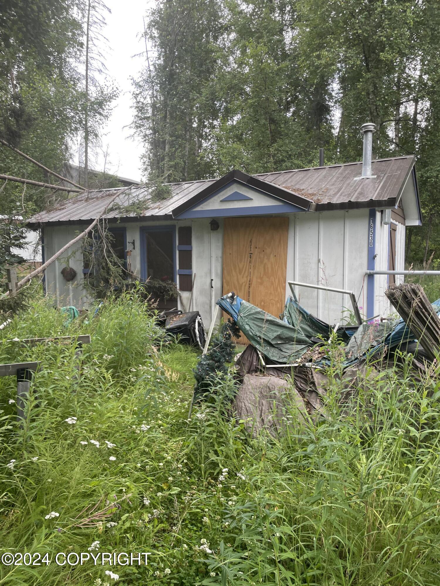 16530 Eleonora Street