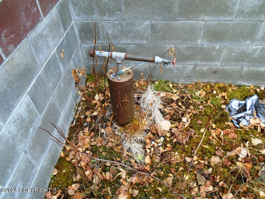 17663 W New Homestead Avenue