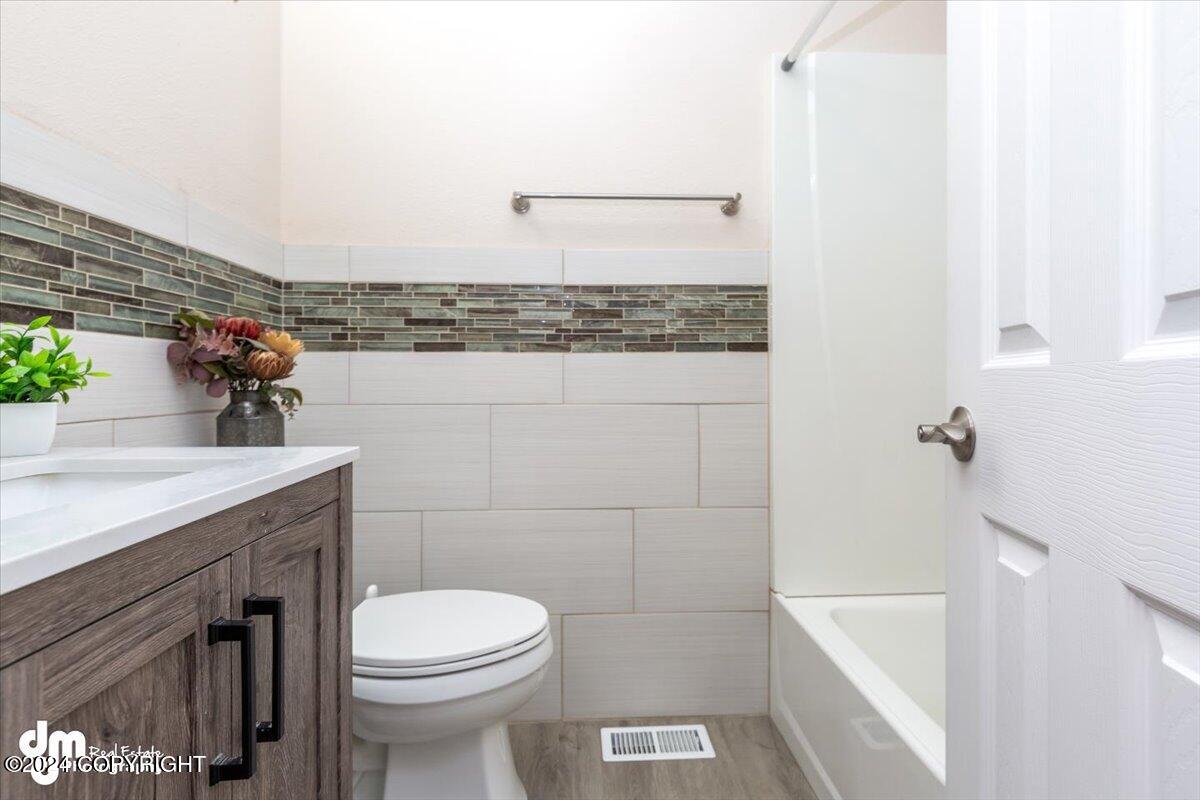 7321 Huntsmen Circle # F Unit: 21-F