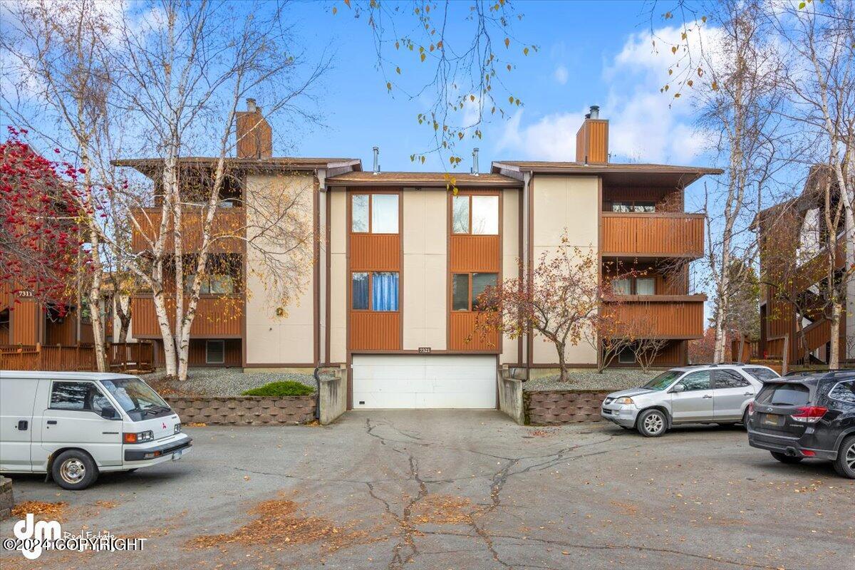 7321 Huntsmen Circle # F Unit: 21-F