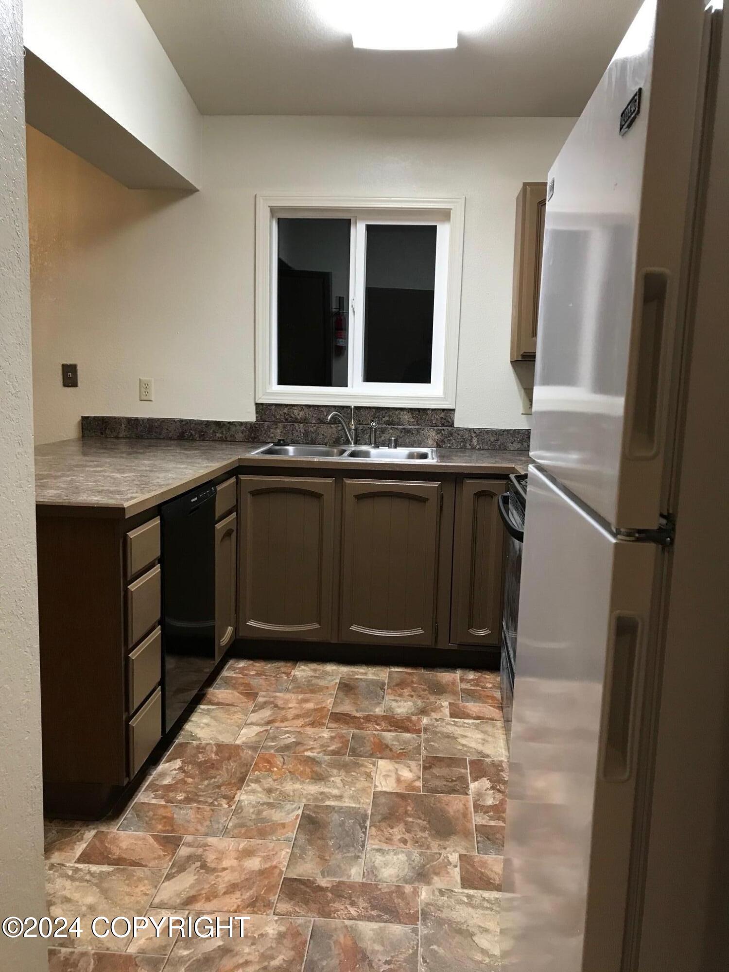 6121 E 41st Court # 3 Unit: #3