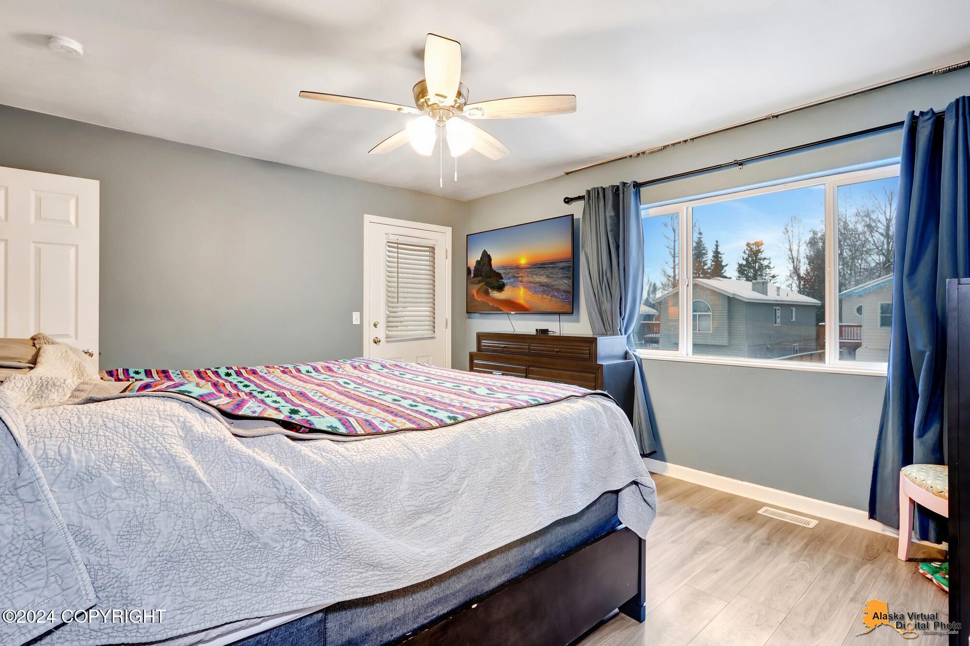 8537 Cross Pointe Loop