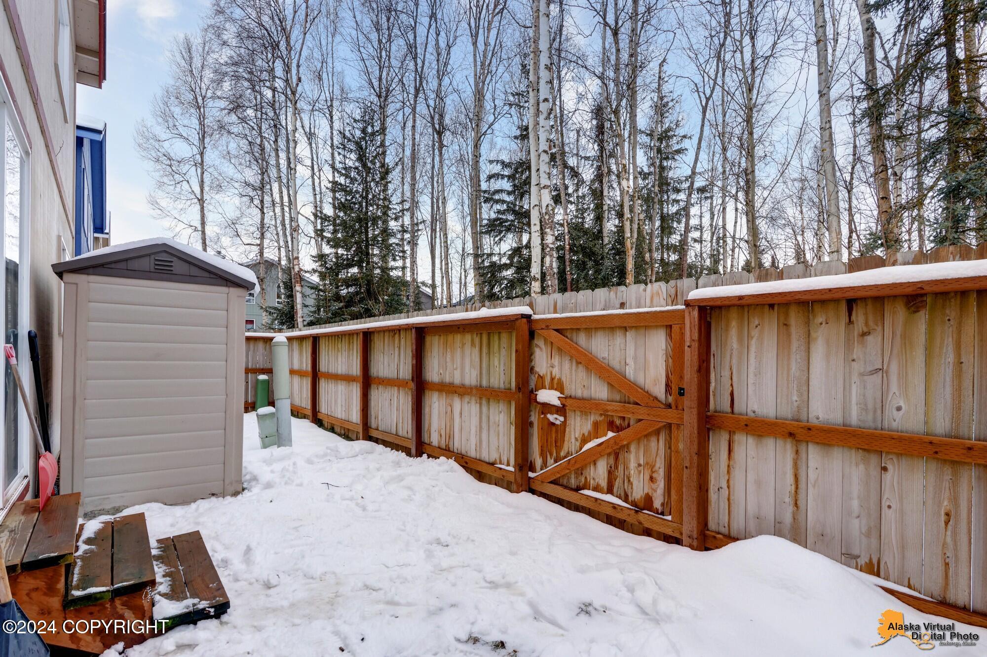 8537 Cross Pointe Loop