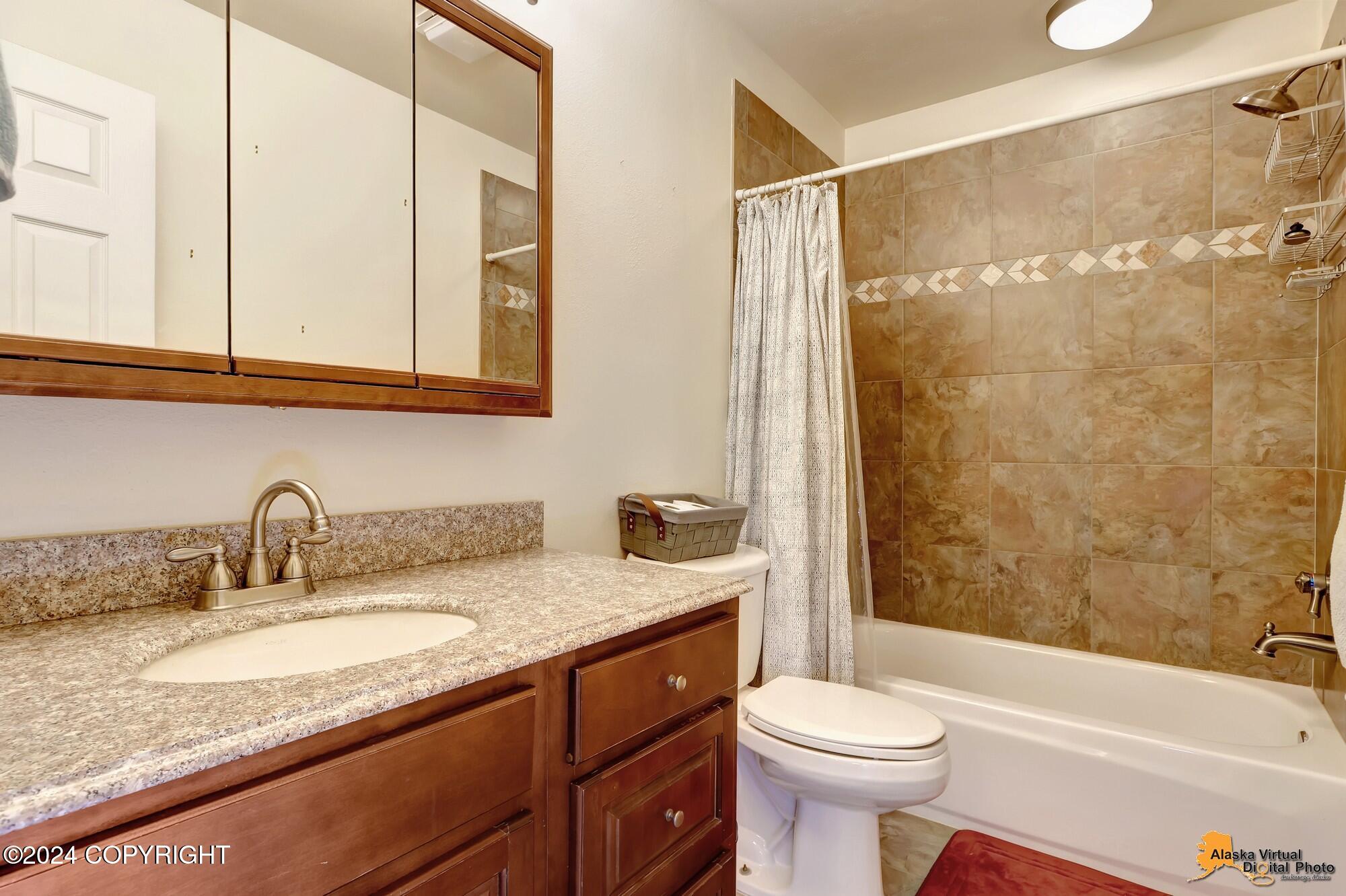 8537 Cross Pointe Loop