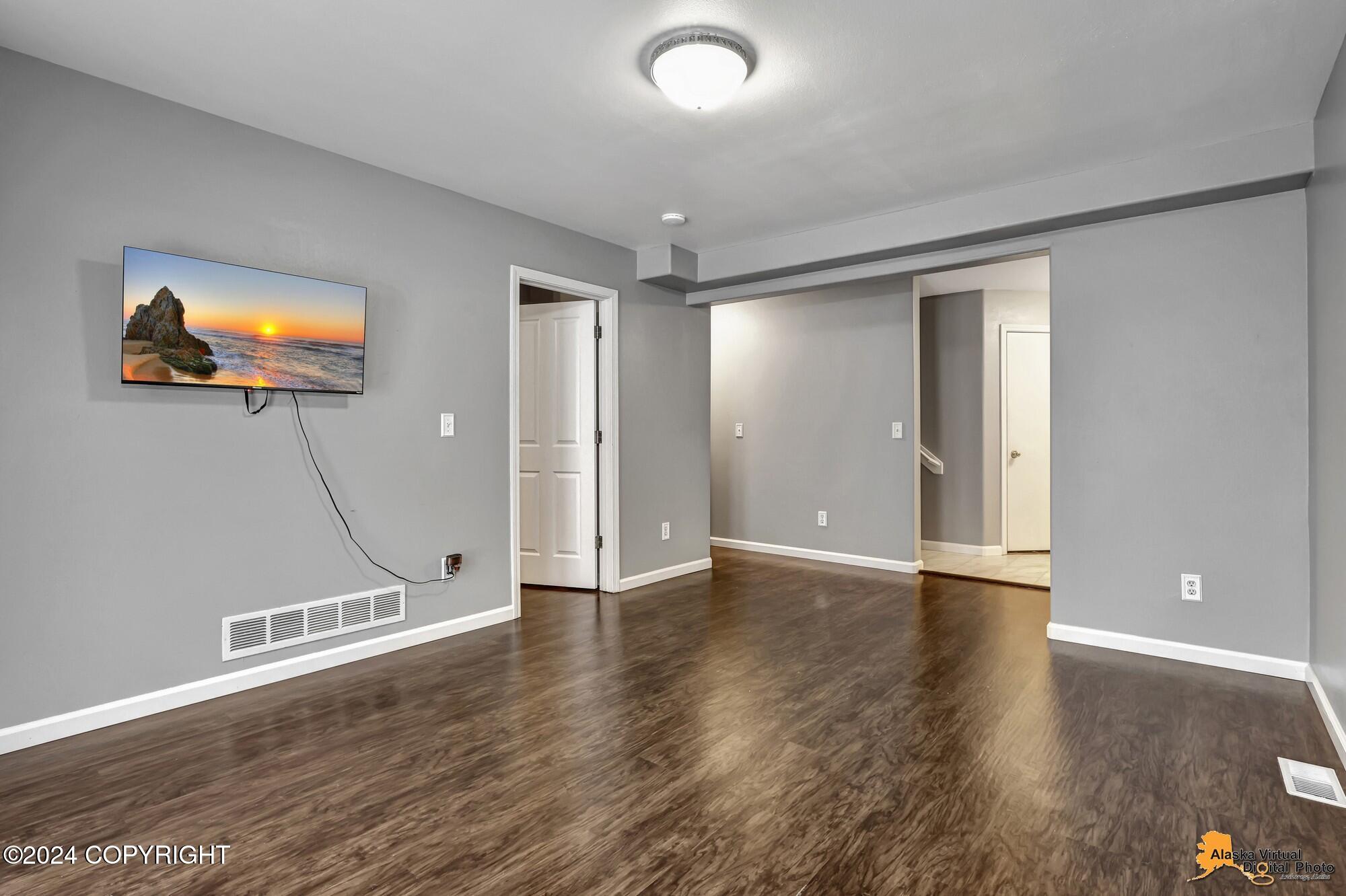 3919 Sycamore Loop