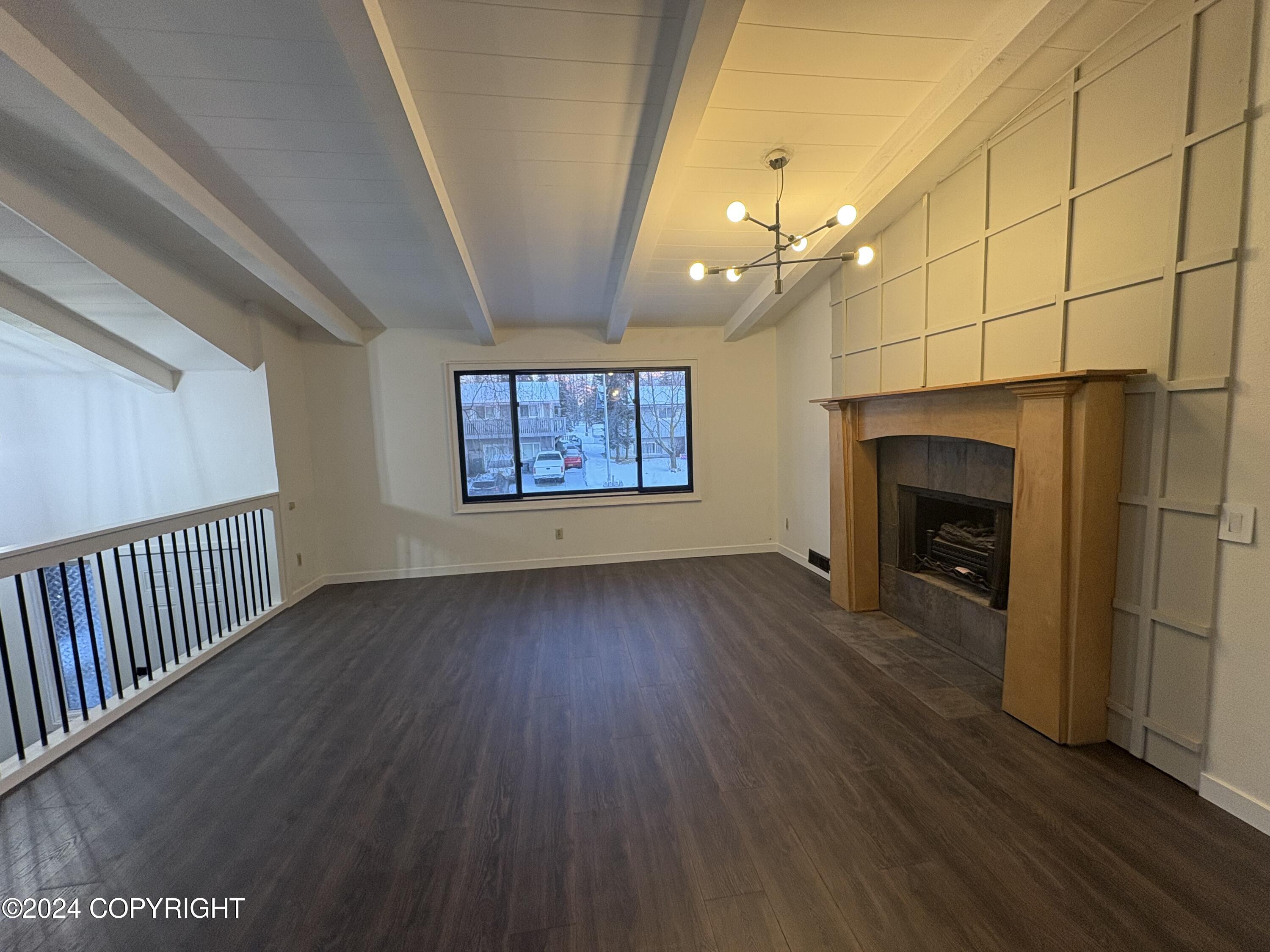 7010 Oakwood Drive