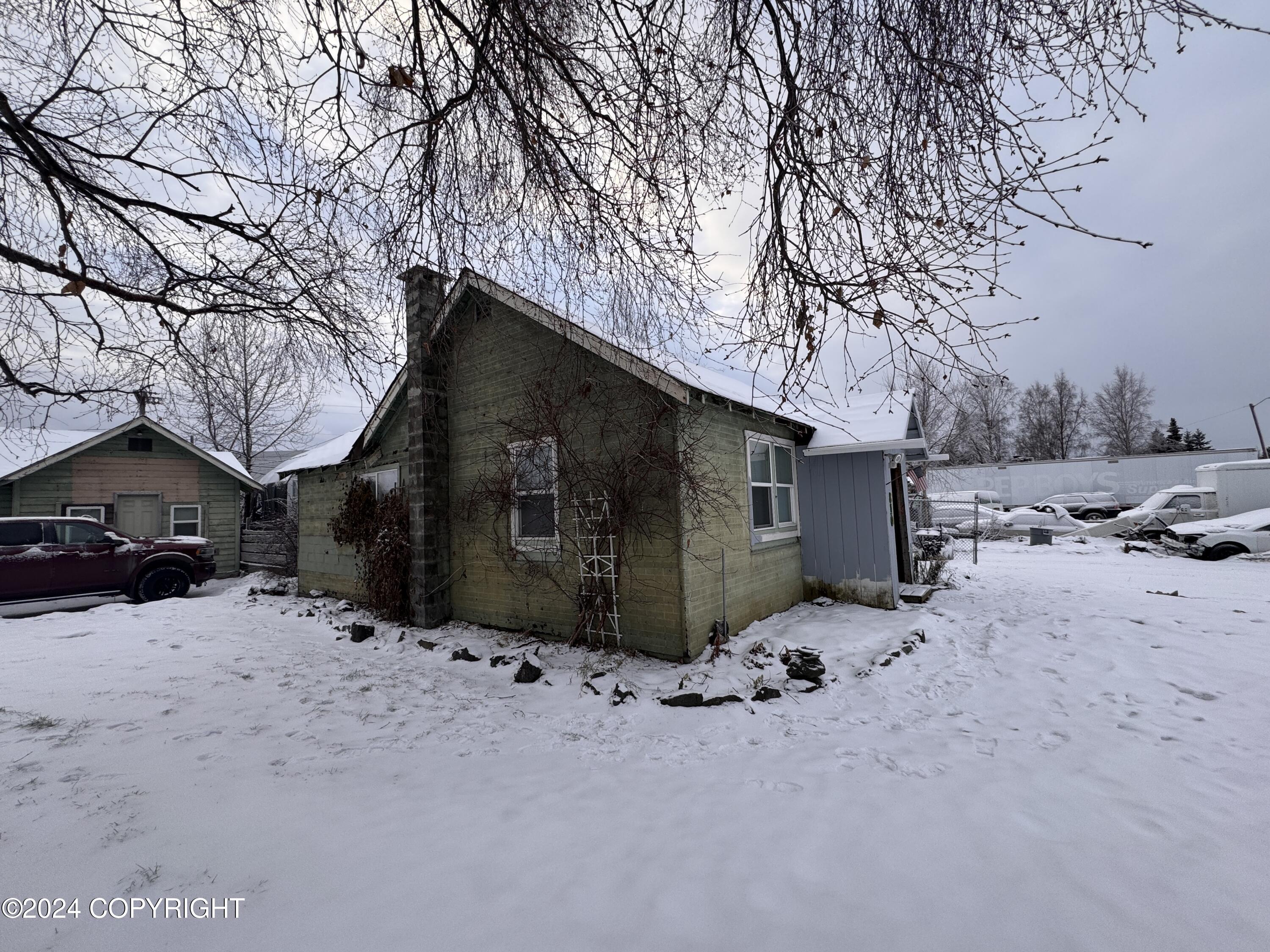 1810 W 46th Avenue