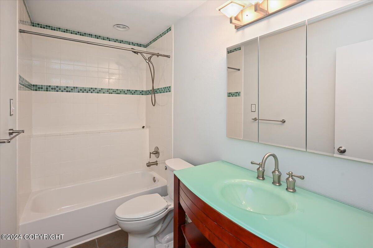 261 Dailey Avenue # 3 Unit: #3