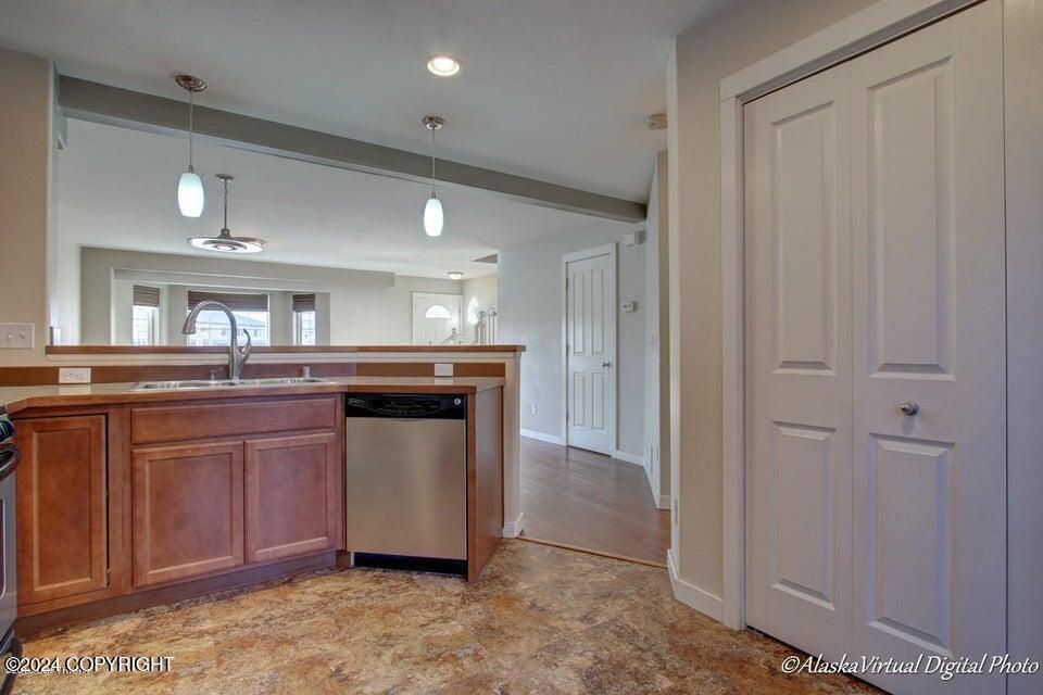 6555 Kara Sue Loop # 100 Unit: #100