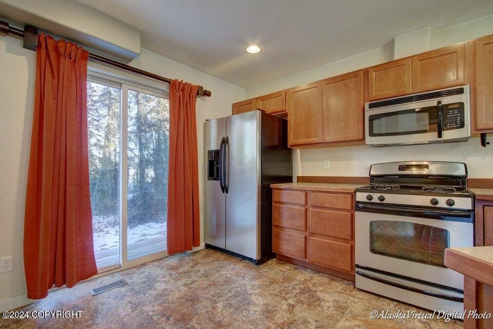 6555 Kara Sue Loop # 100 Unit: #100