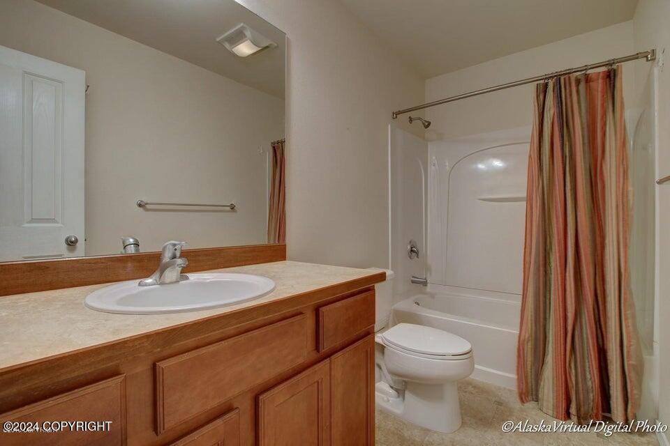 6555 Kara Sue Loop # 100 Unit: #100