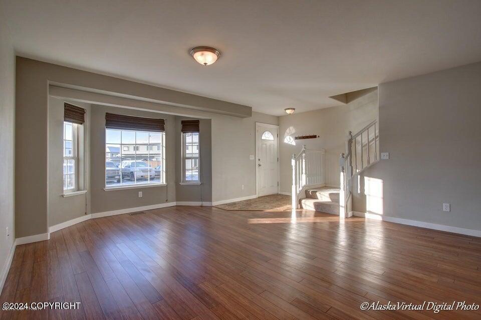 6555 Kara Sue Loop # 100 Unit: #100