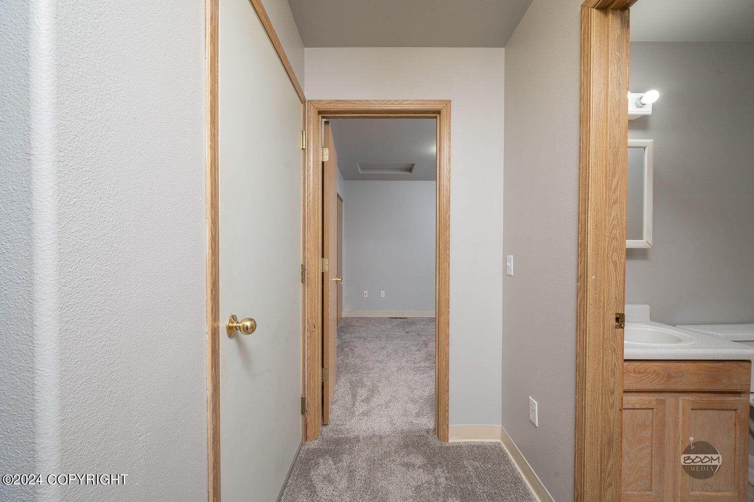 225 E Stonehaven Circle