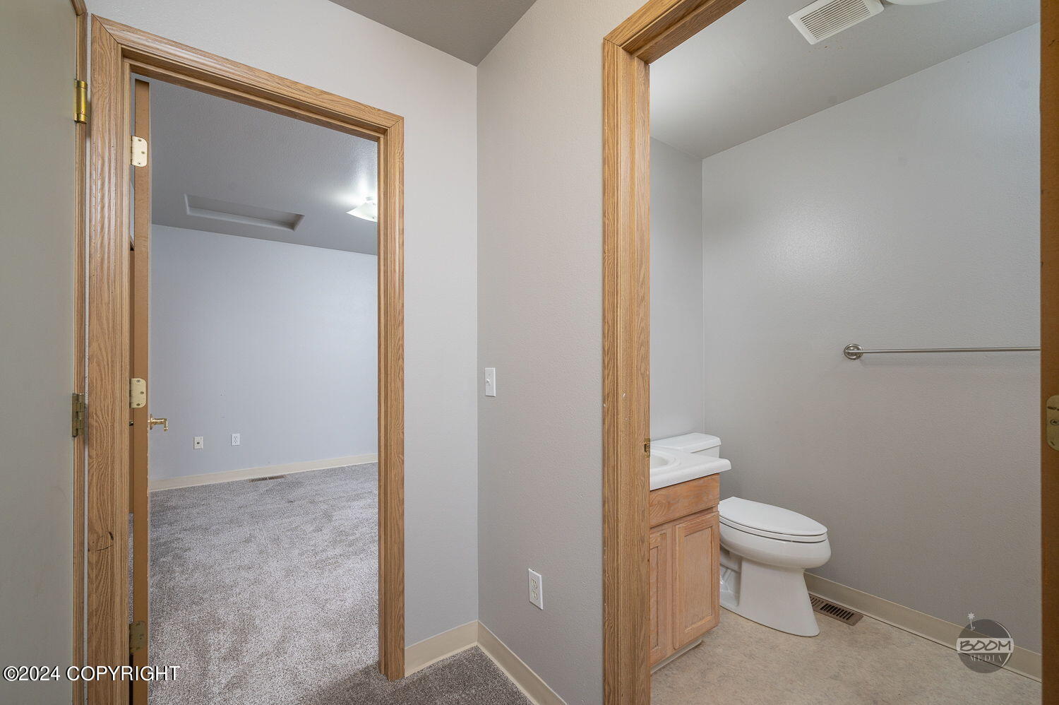 225 E Stonehaven Circle