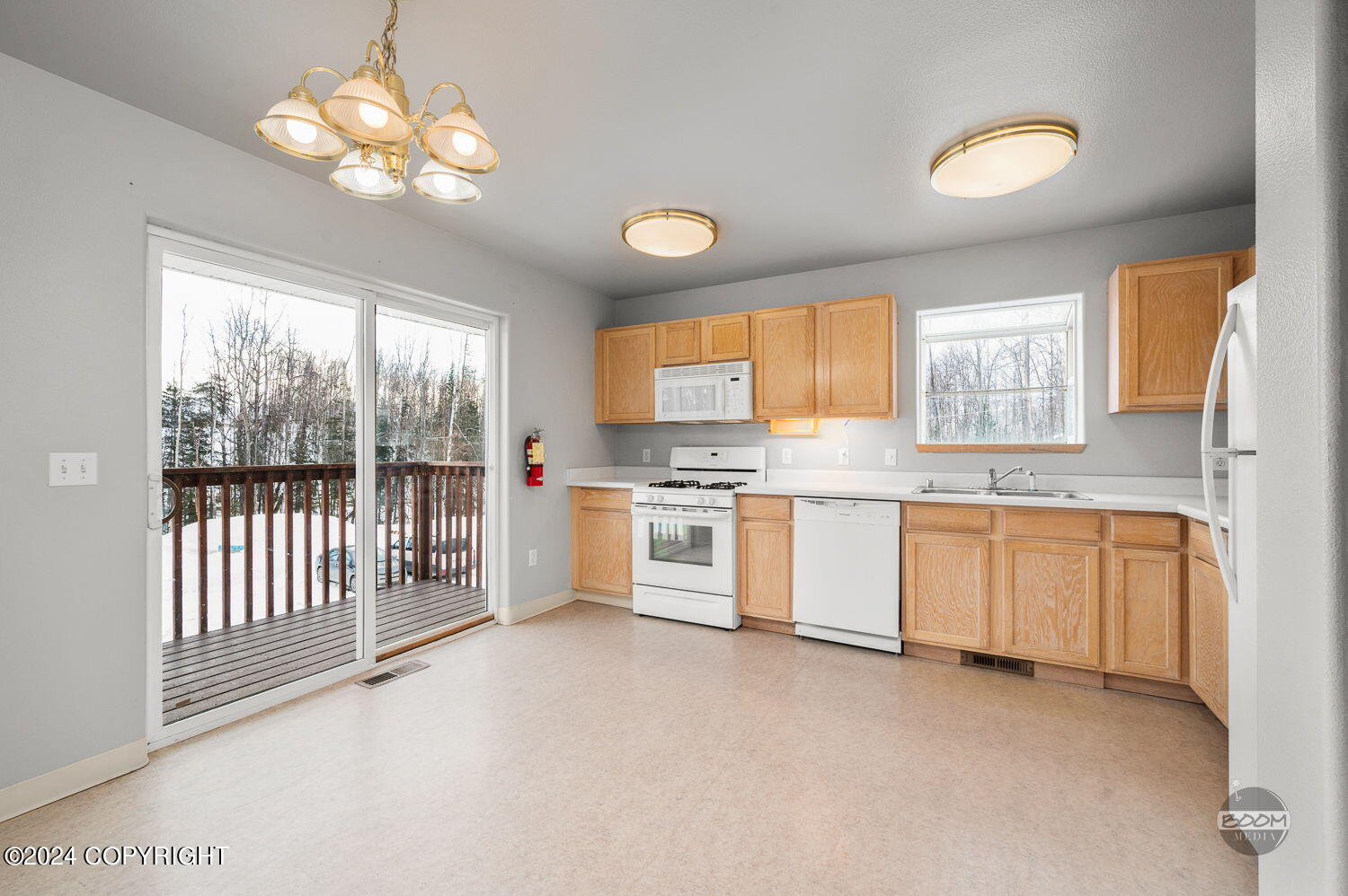 225 E Stonehaven Circle