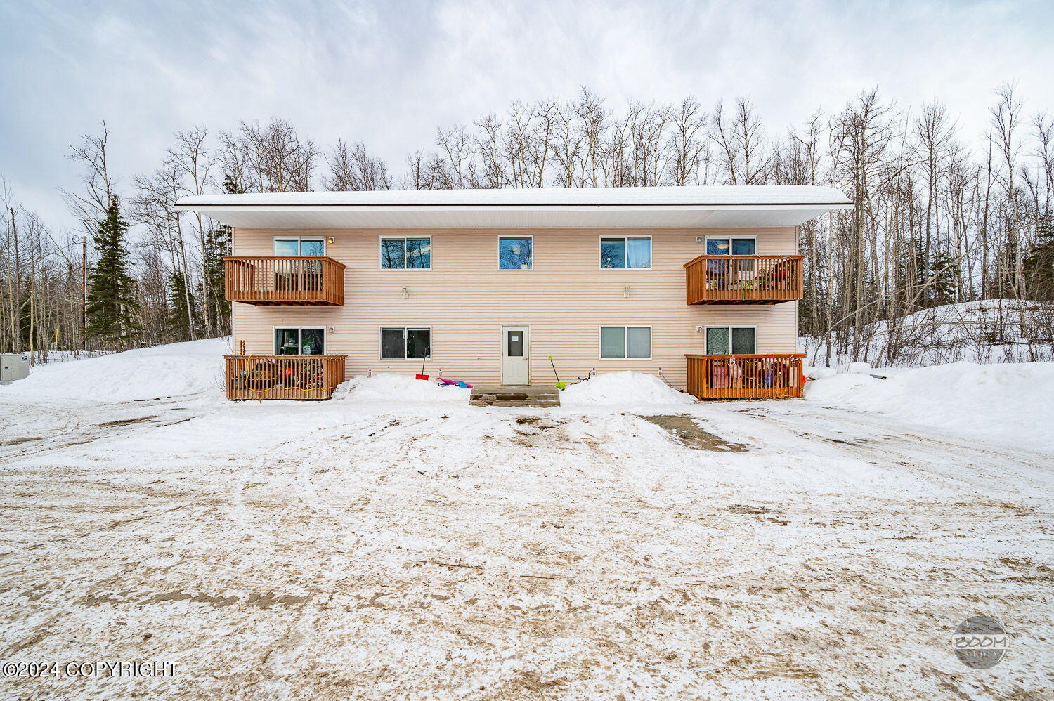 225 E Stonehaven Circle