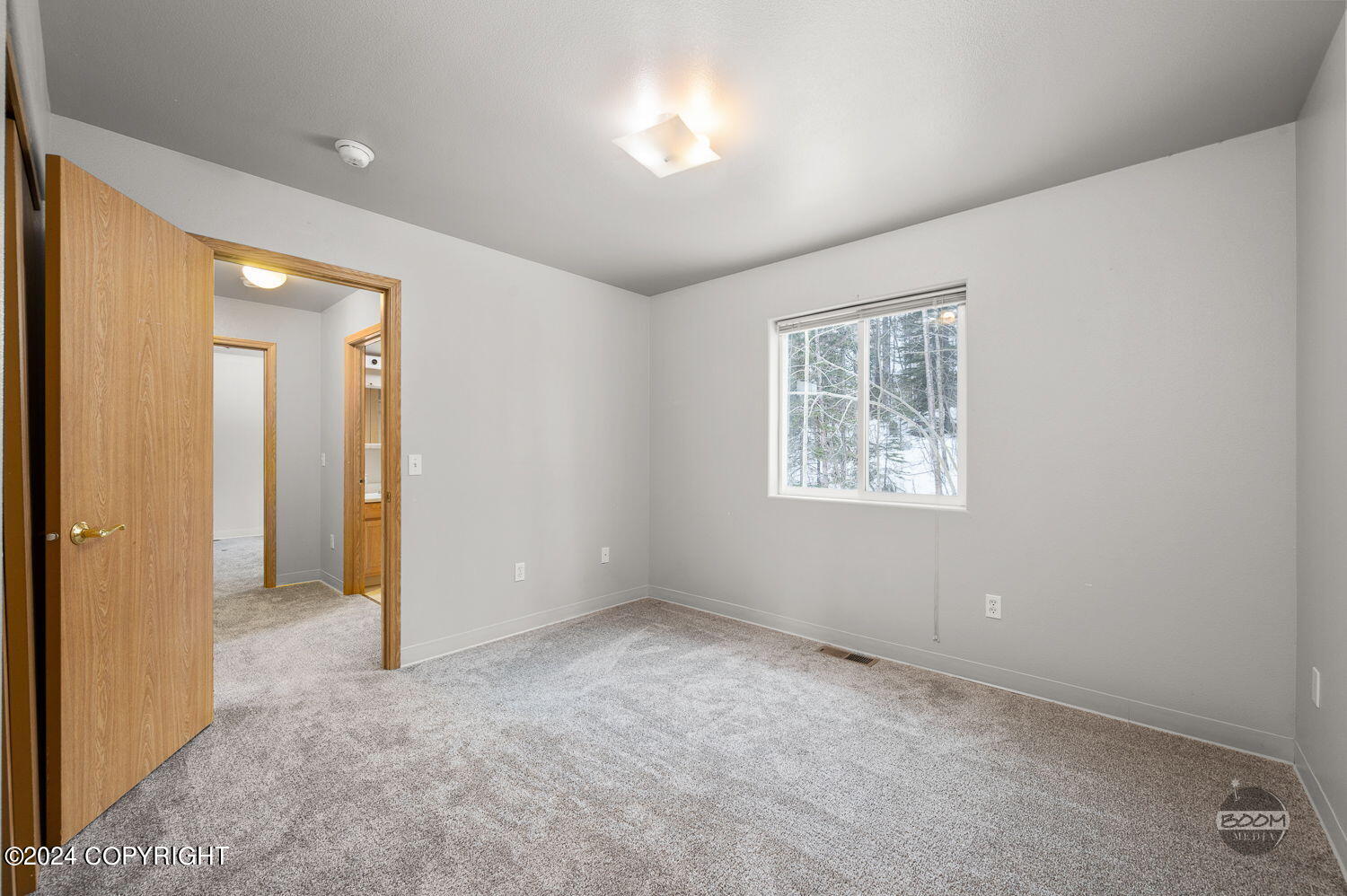 225 E Stonehaven Circle