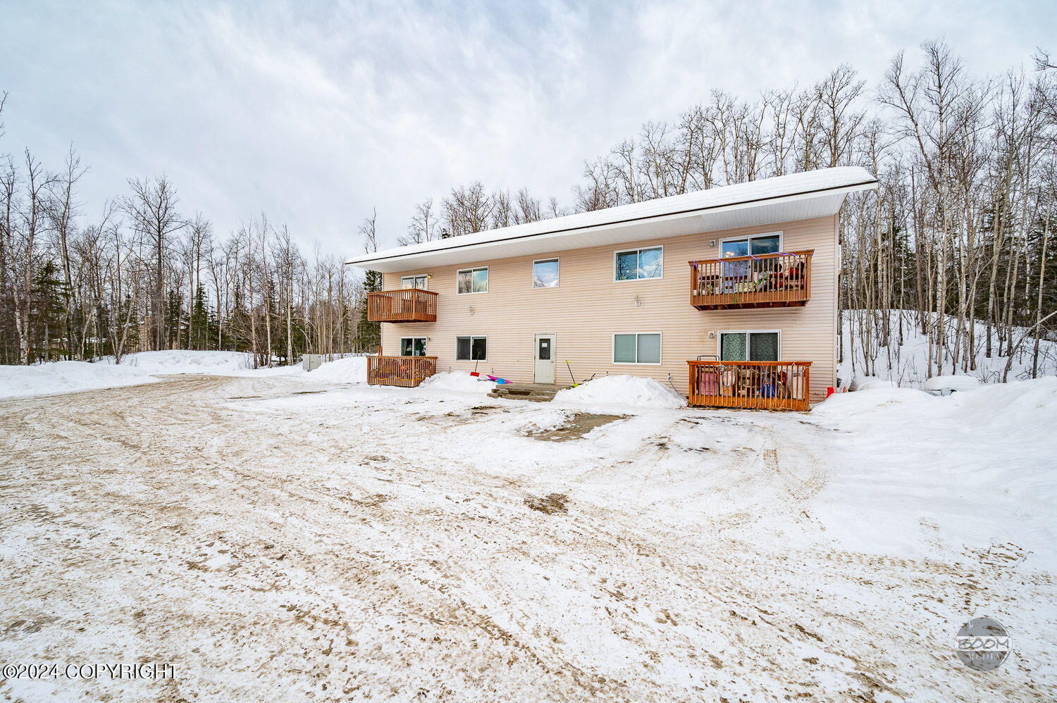 225 E Stonehaven Circle