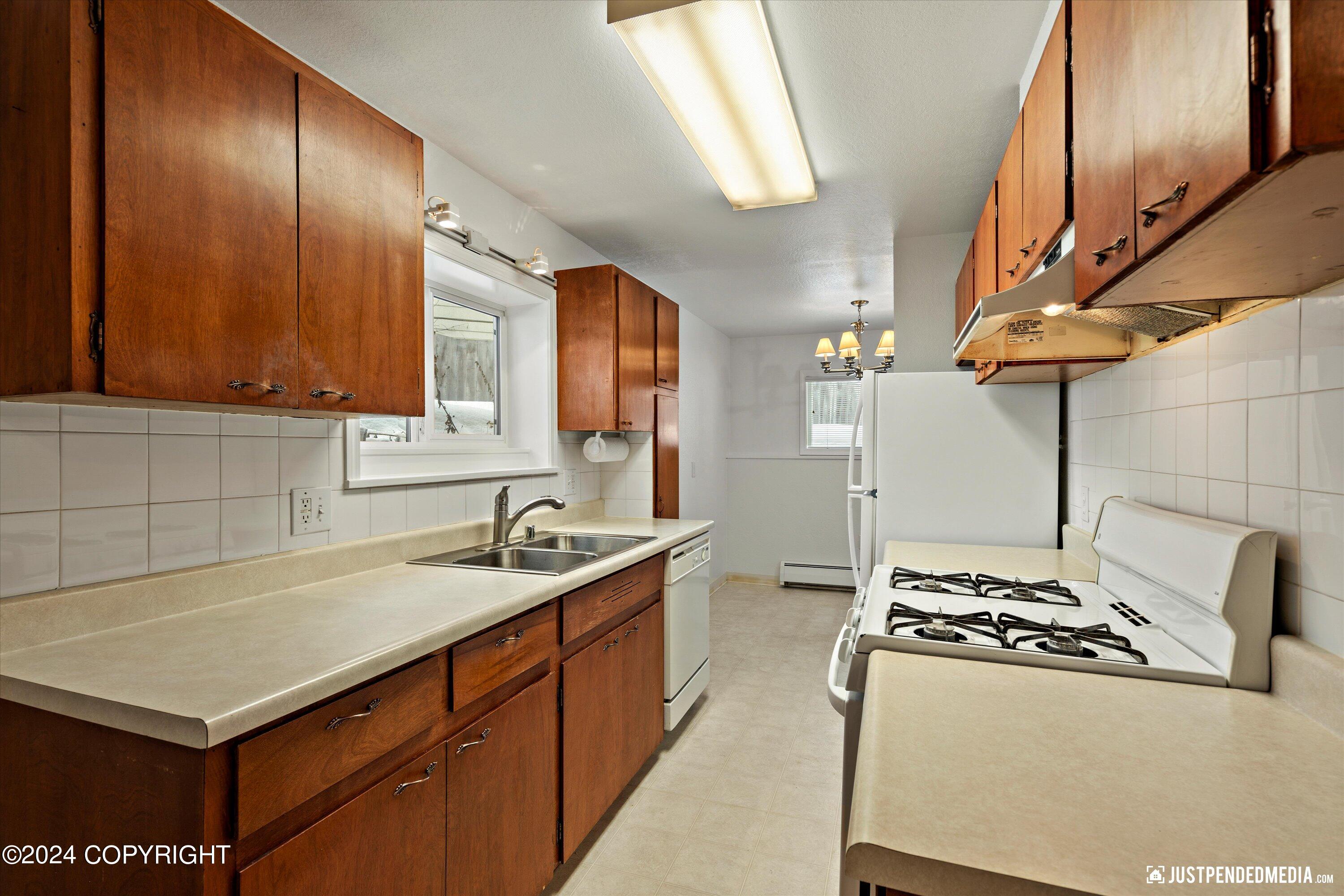 2798 Valleywood Drive