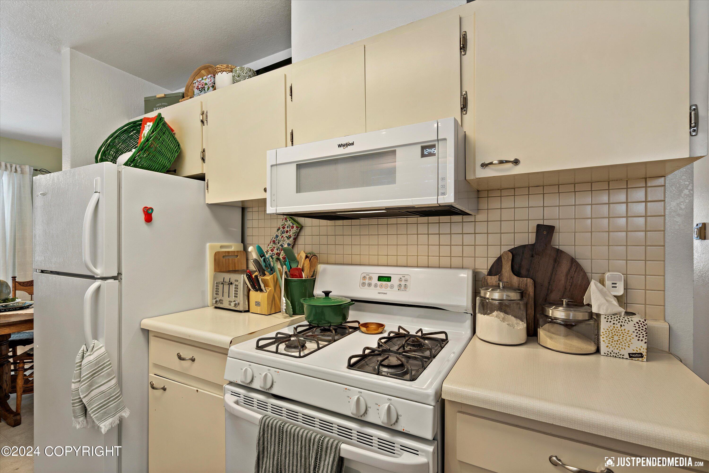 2798 Valleywood Drive