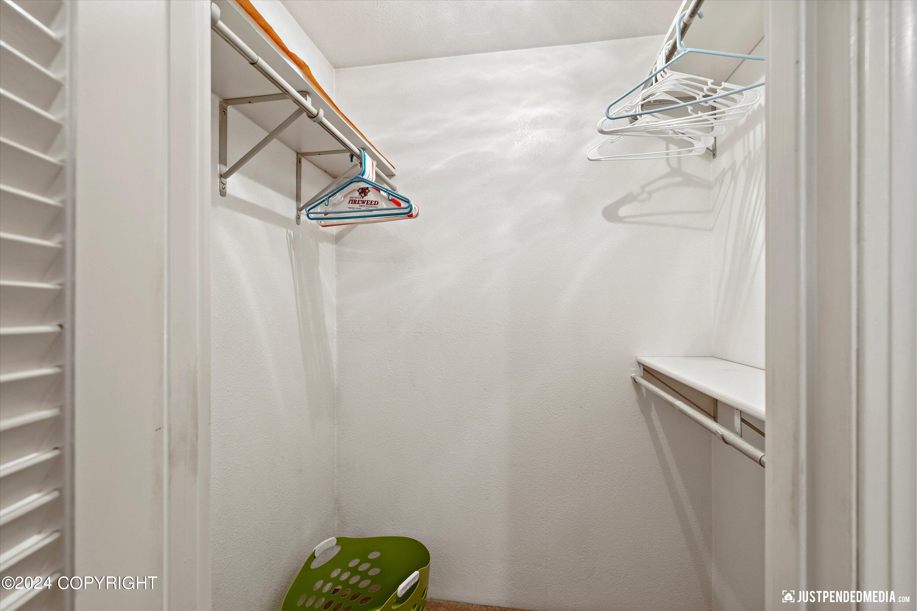 2798 Valleywood Drive