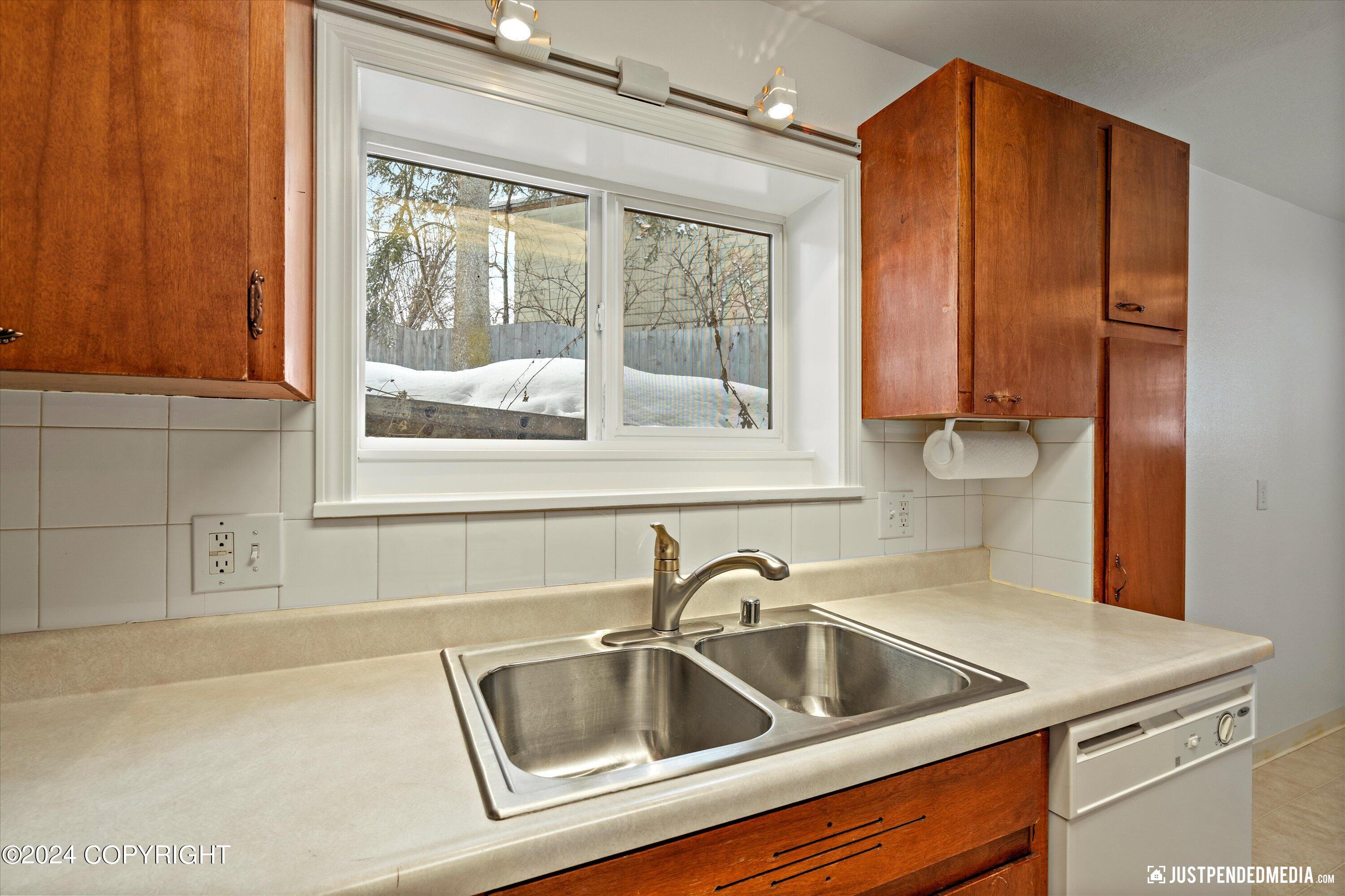 2798 Valleywood Drive