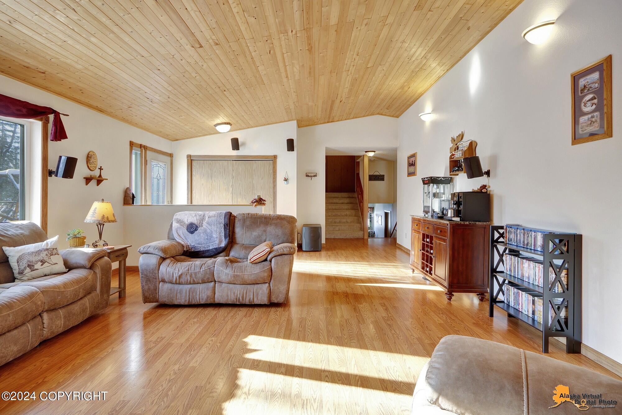 15280 Evergreen Ridge Street