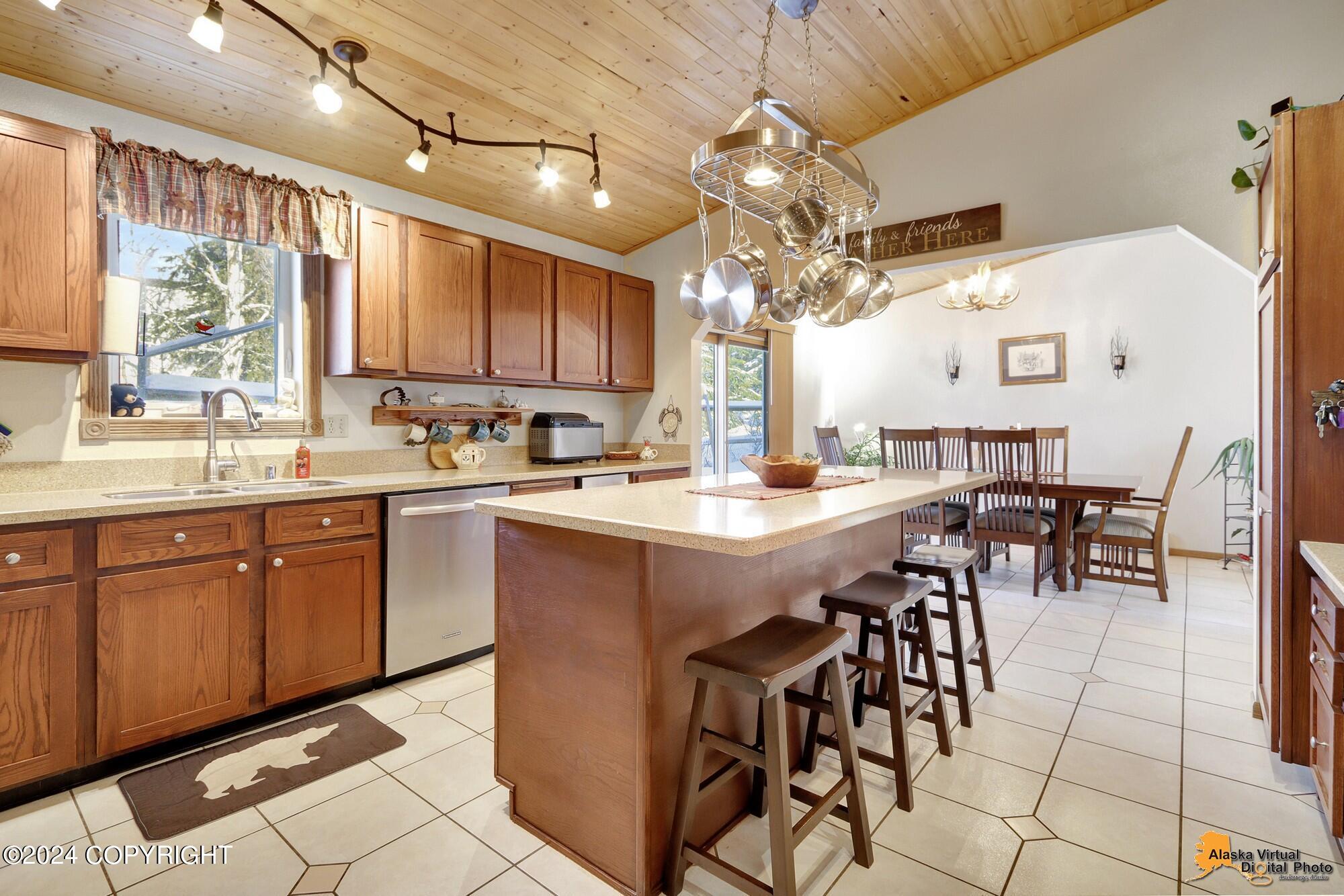 15280 Evergreen Ridge Street